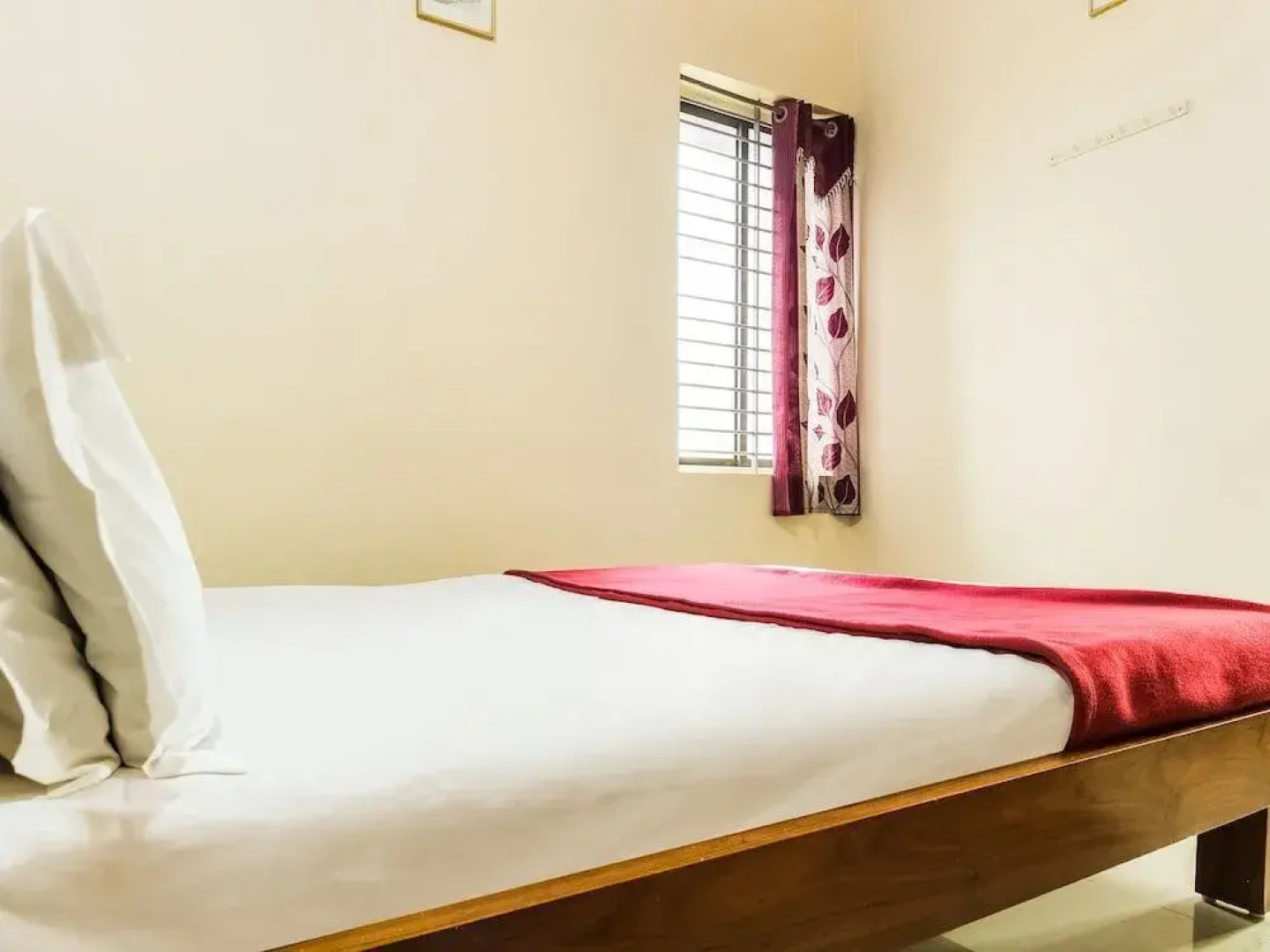 Hotel Hoysala Deluxe Lodging by OYO Rooms