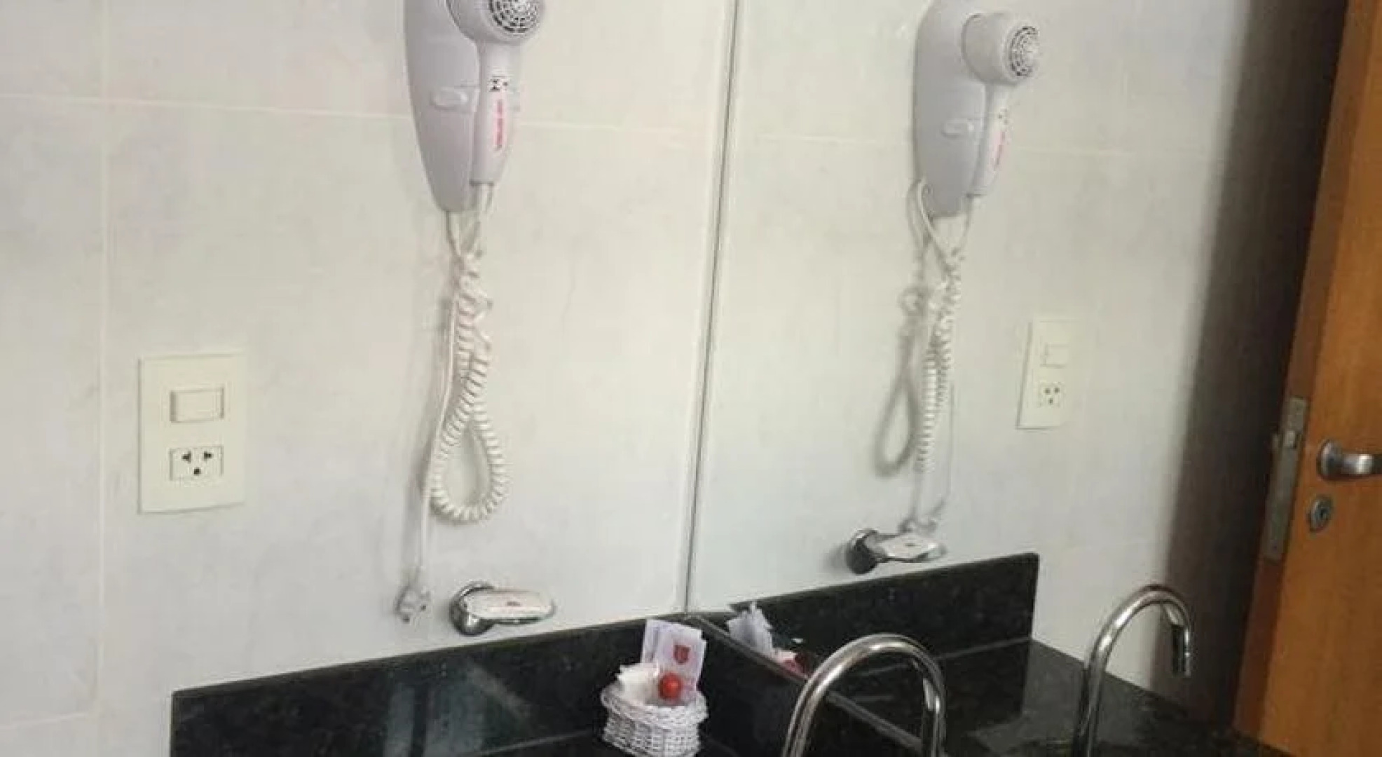 Liber Hotel Nova Serrana