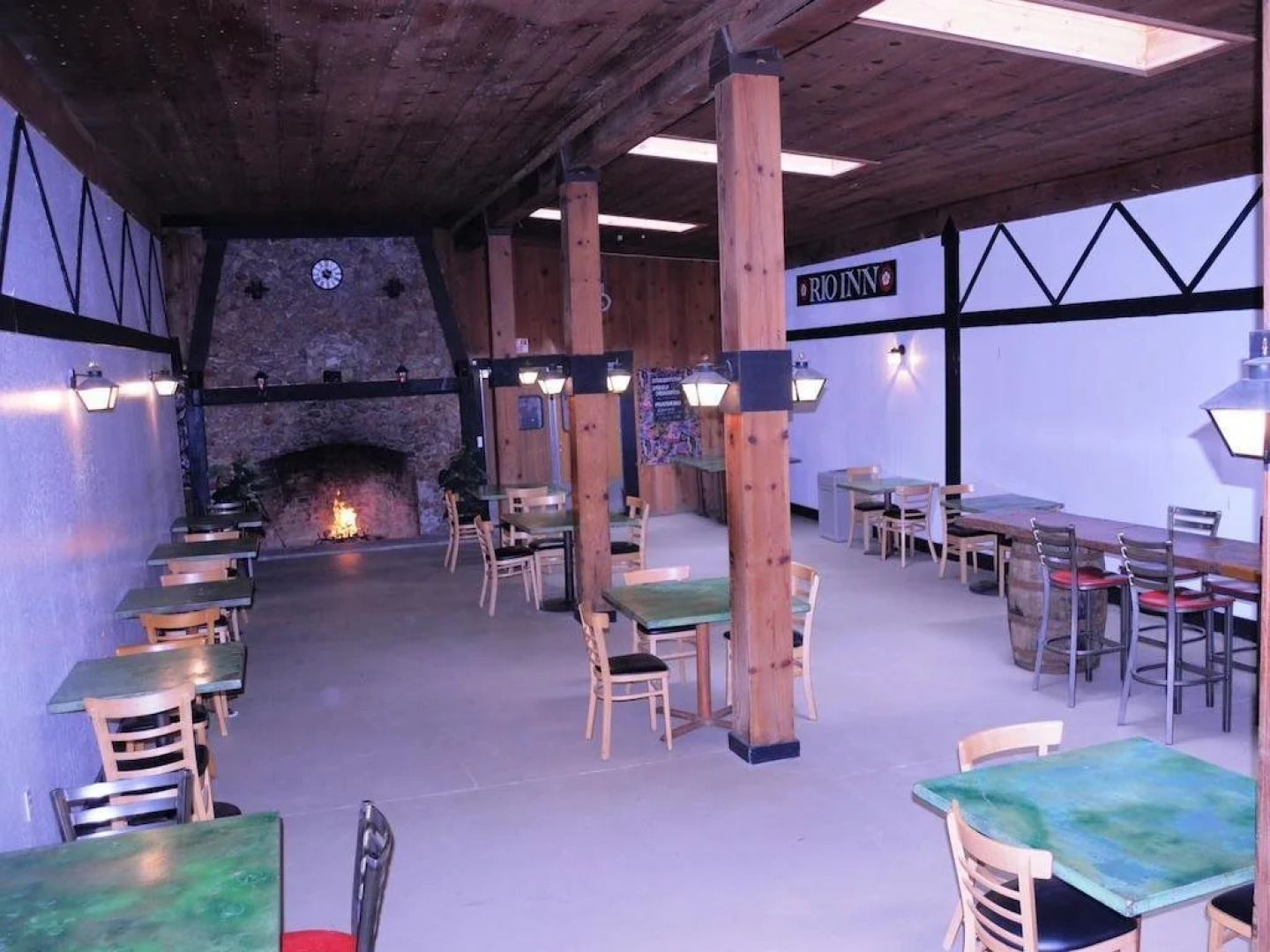 Rio Nido Lodge at the Russian River