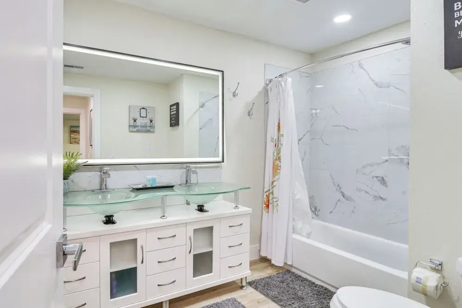 2 Mi to Beach: Home w/ Pool, Grill & More in Largo