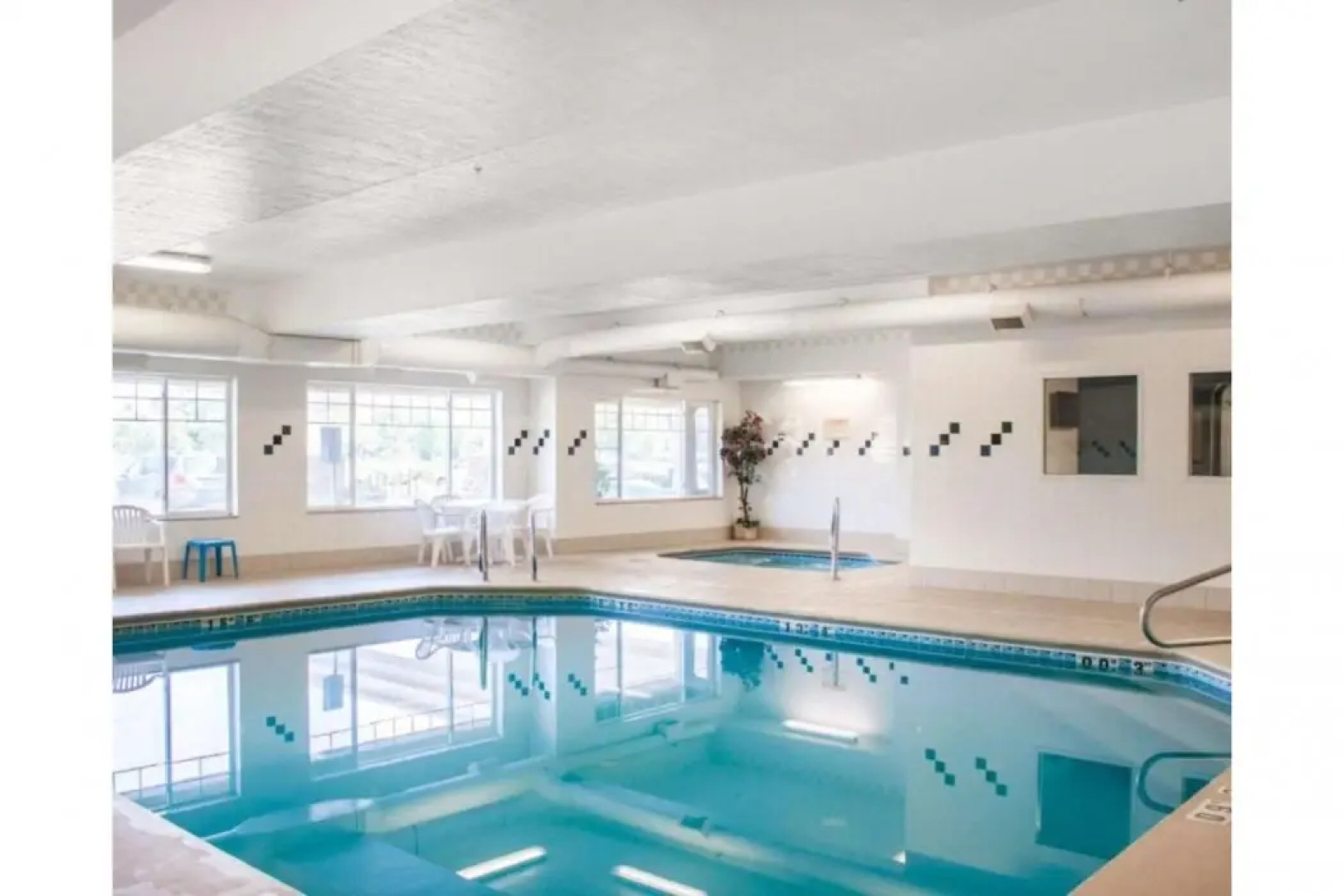 Comfort Suites Airport