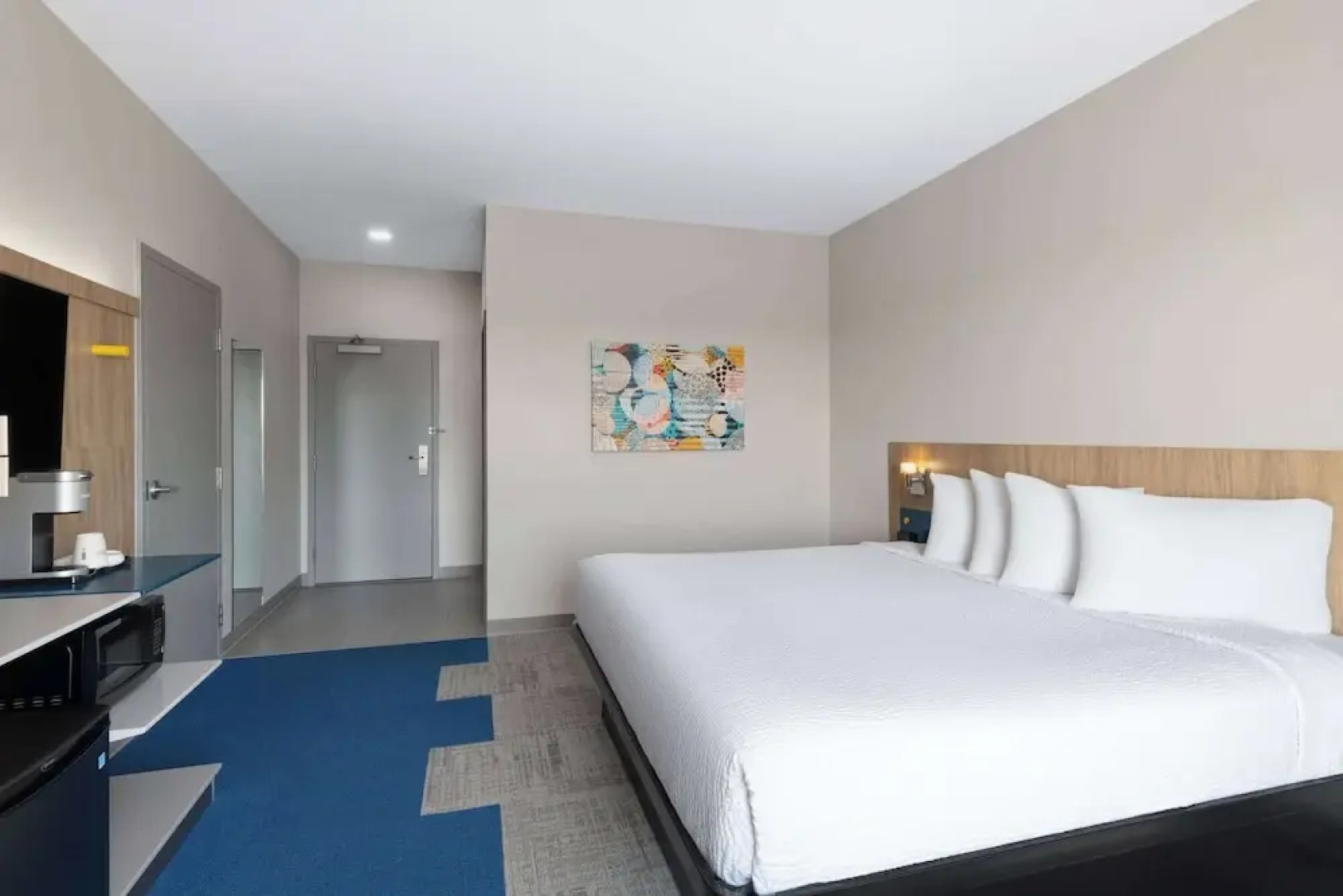 Microtel by Wyndham Lachute