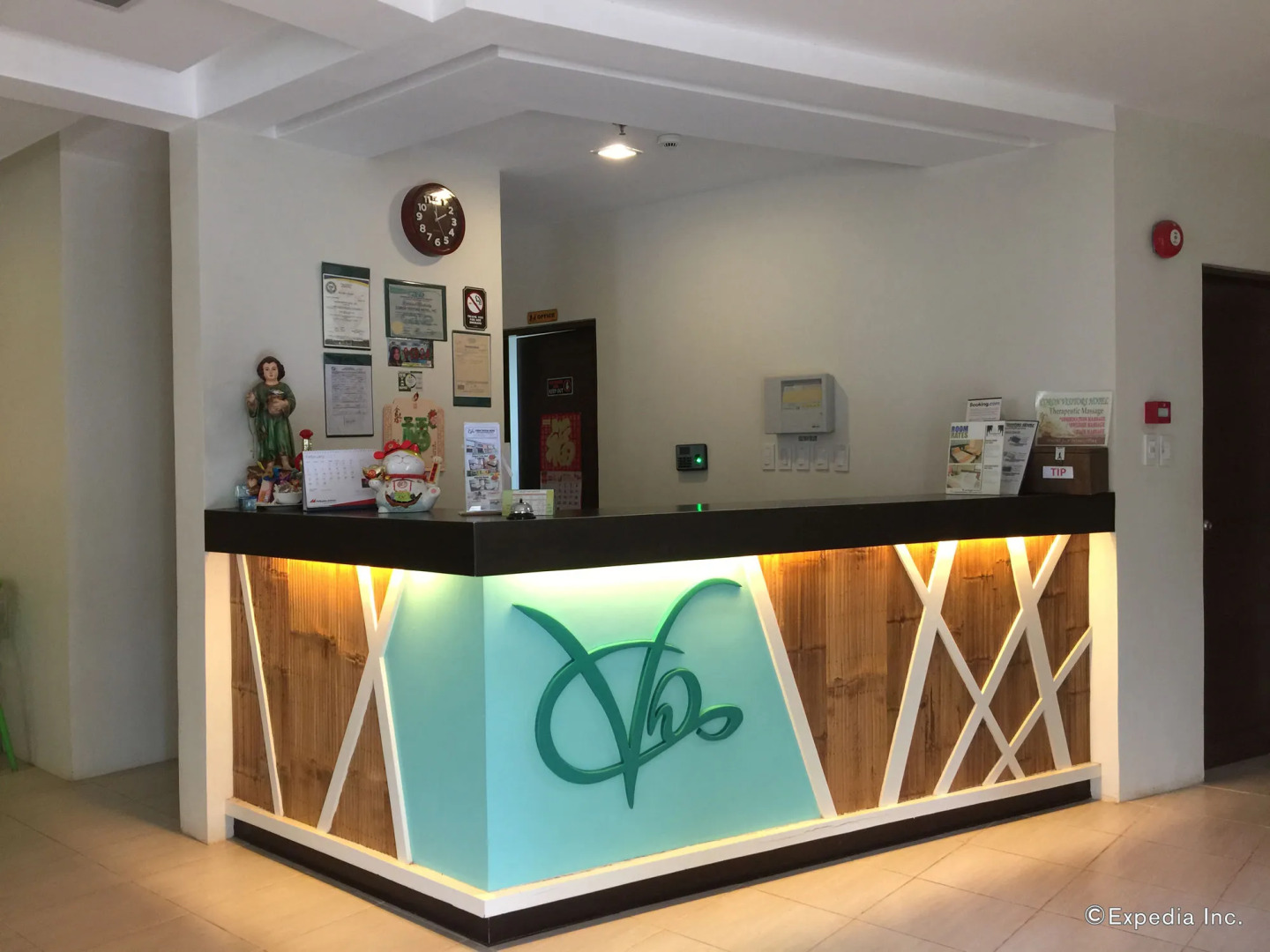 Coron Visitors Hotel