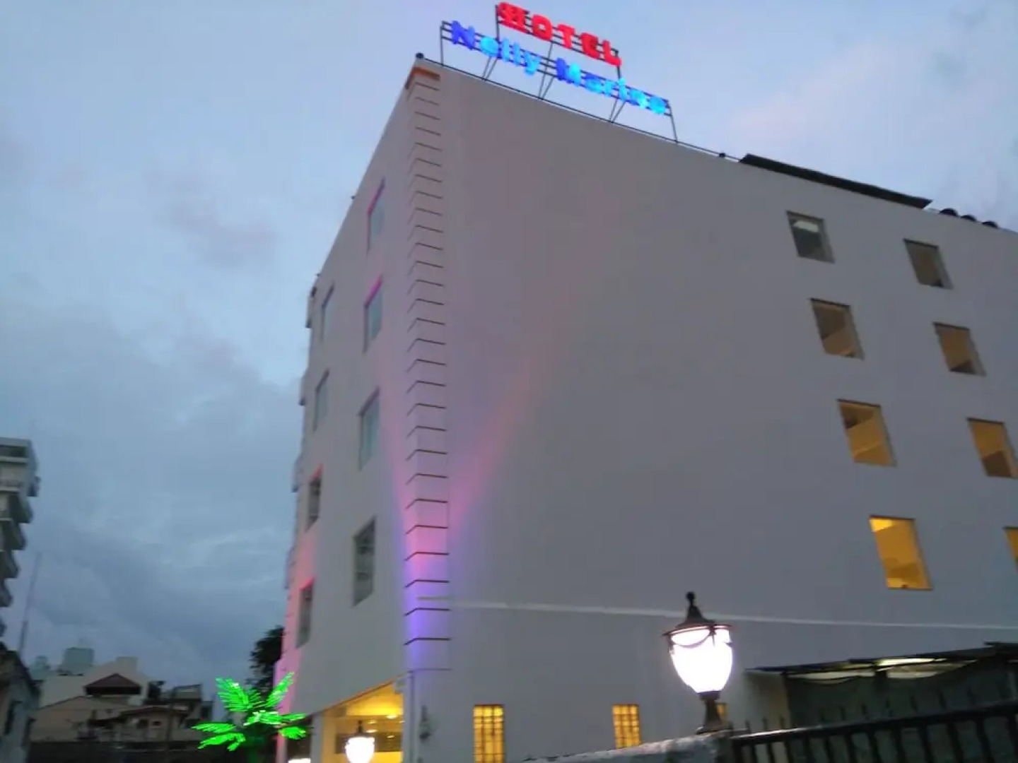 Hotel Nelly Marine