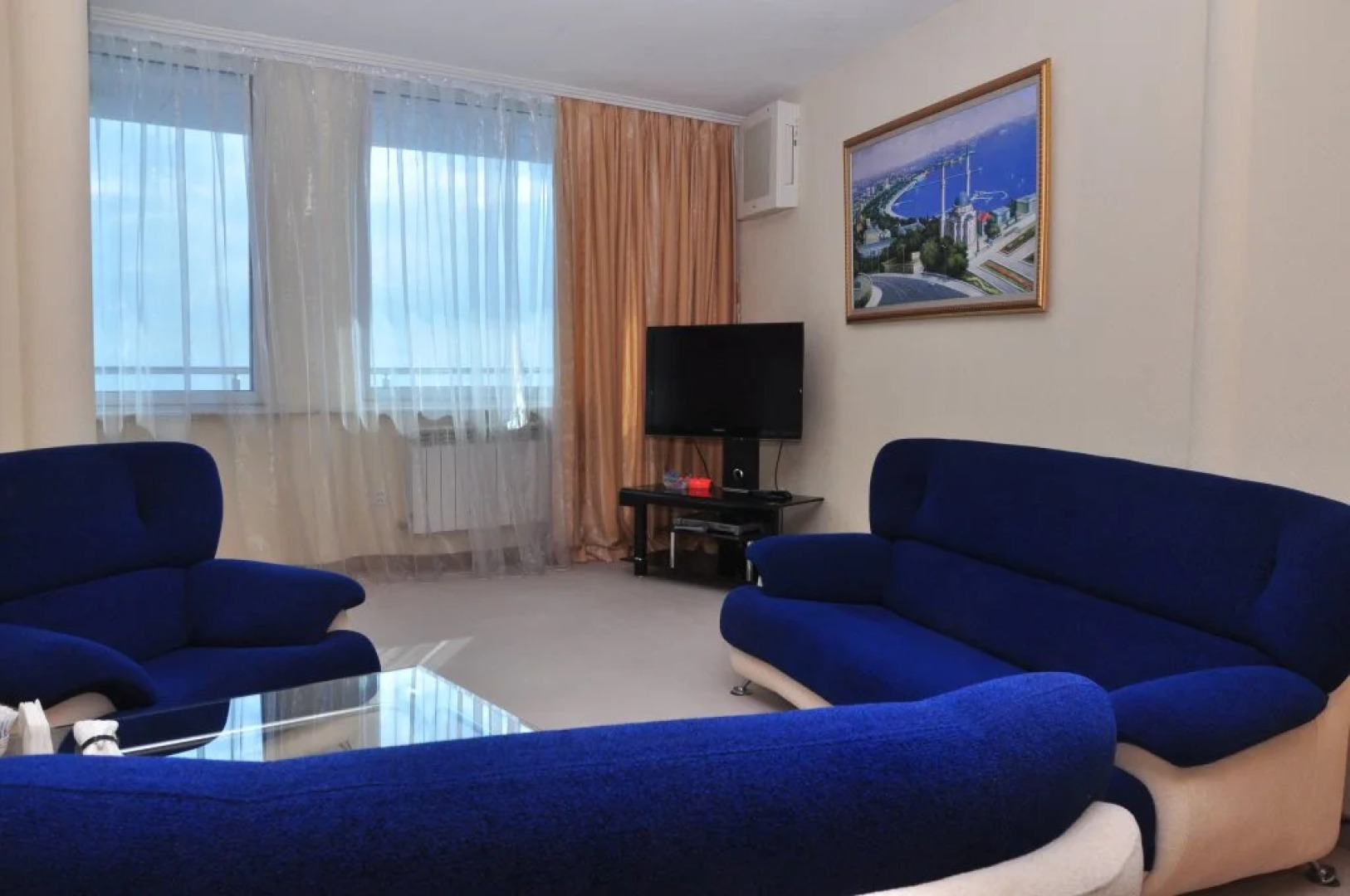 Отель «Яхт-клуб»