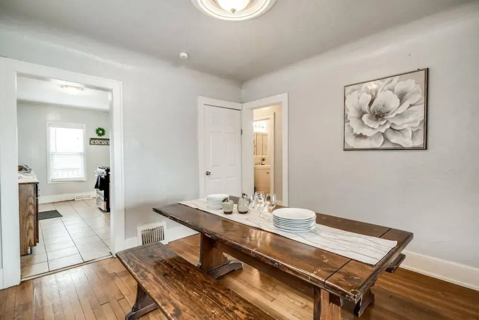 Shiny and Comfortable Oakland House