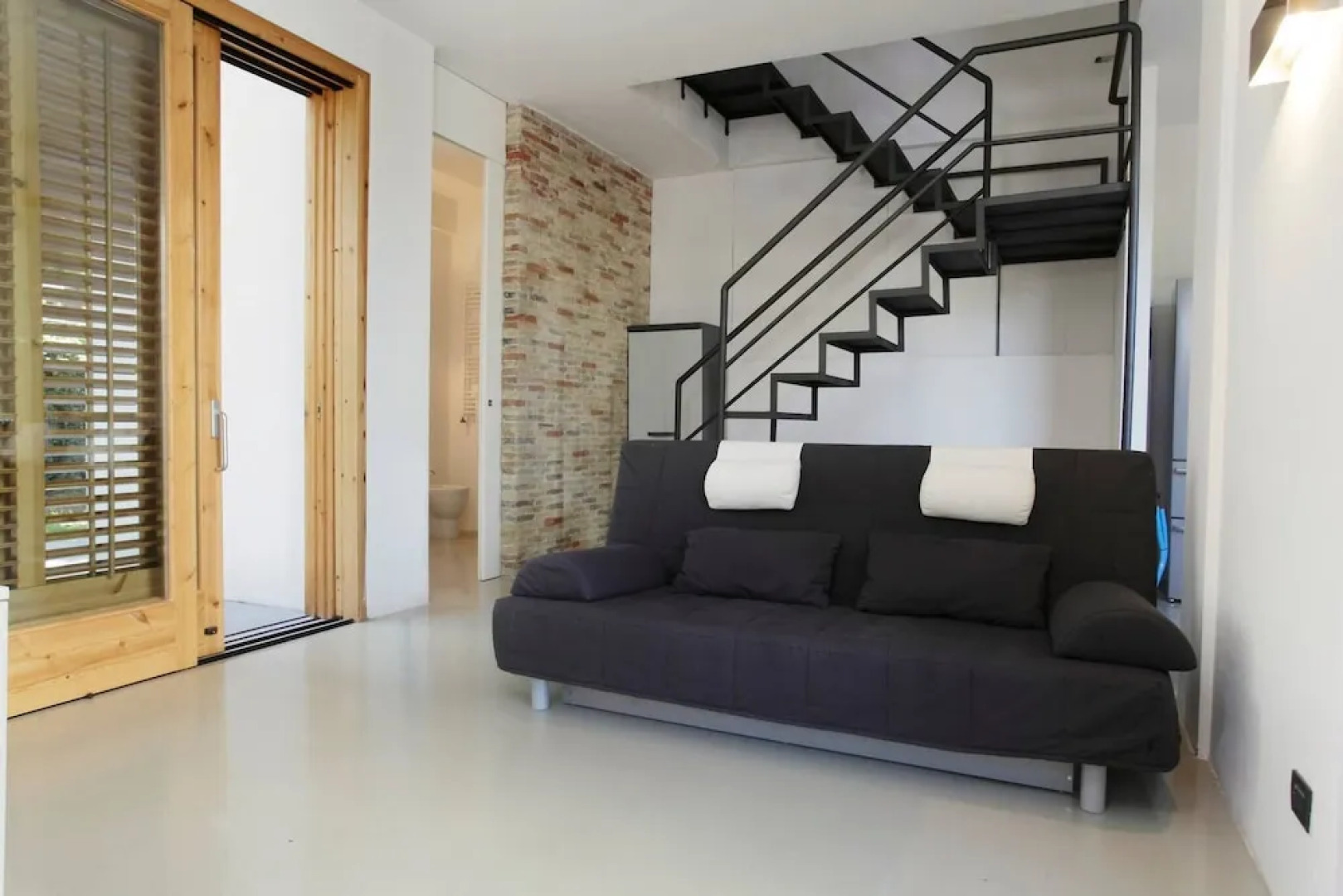 Villa With Pool Garden Near The Sea