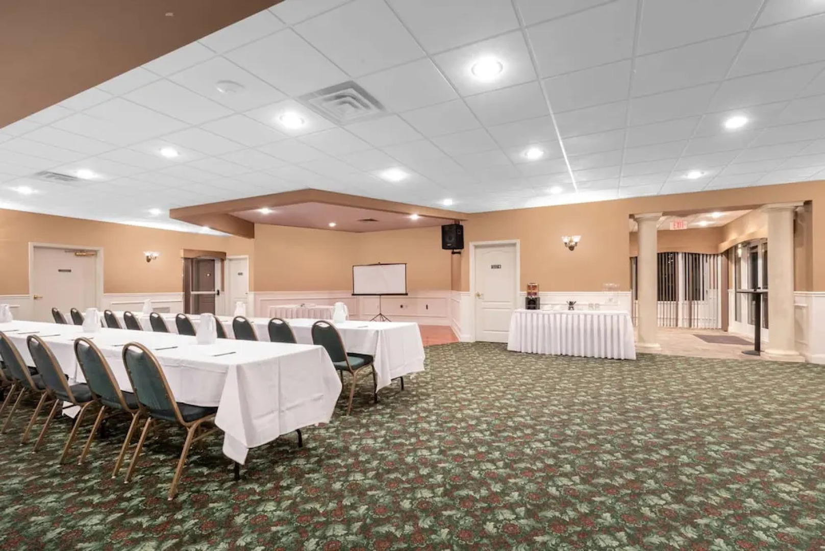 Ramada Summerset/Rapid City West