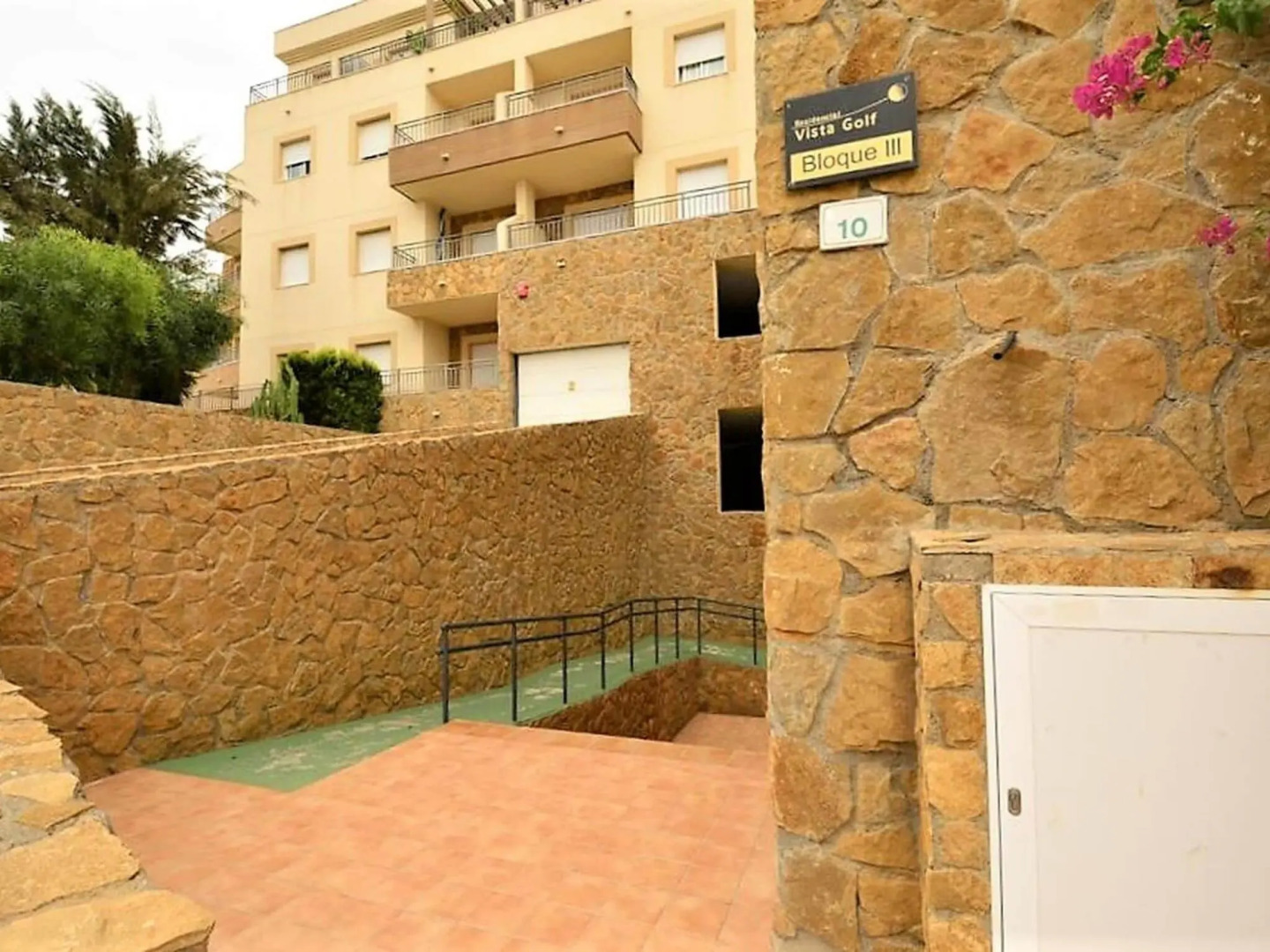 Amazing apartment in La Envía with private terrace