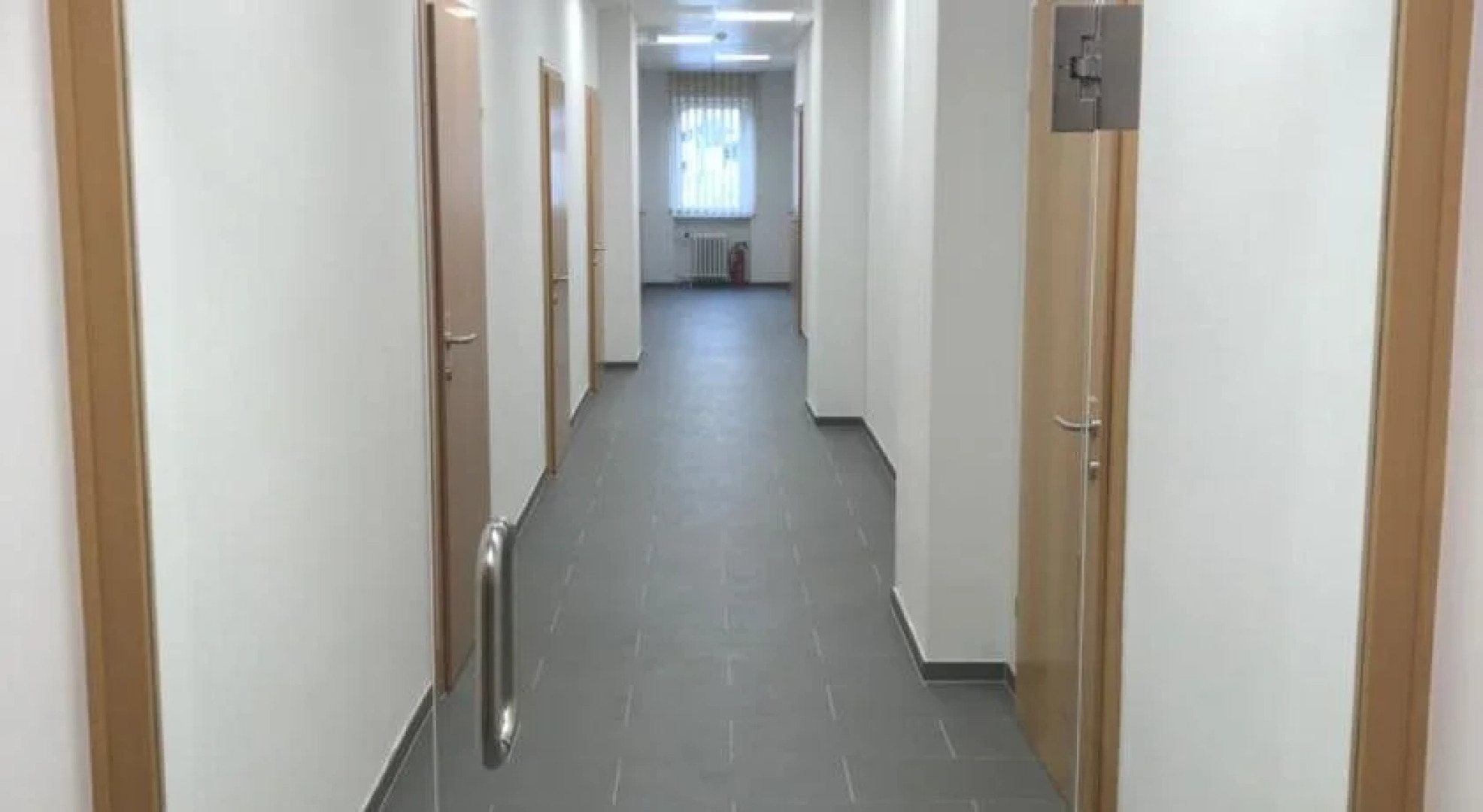 Montagehotel Bed  Steel