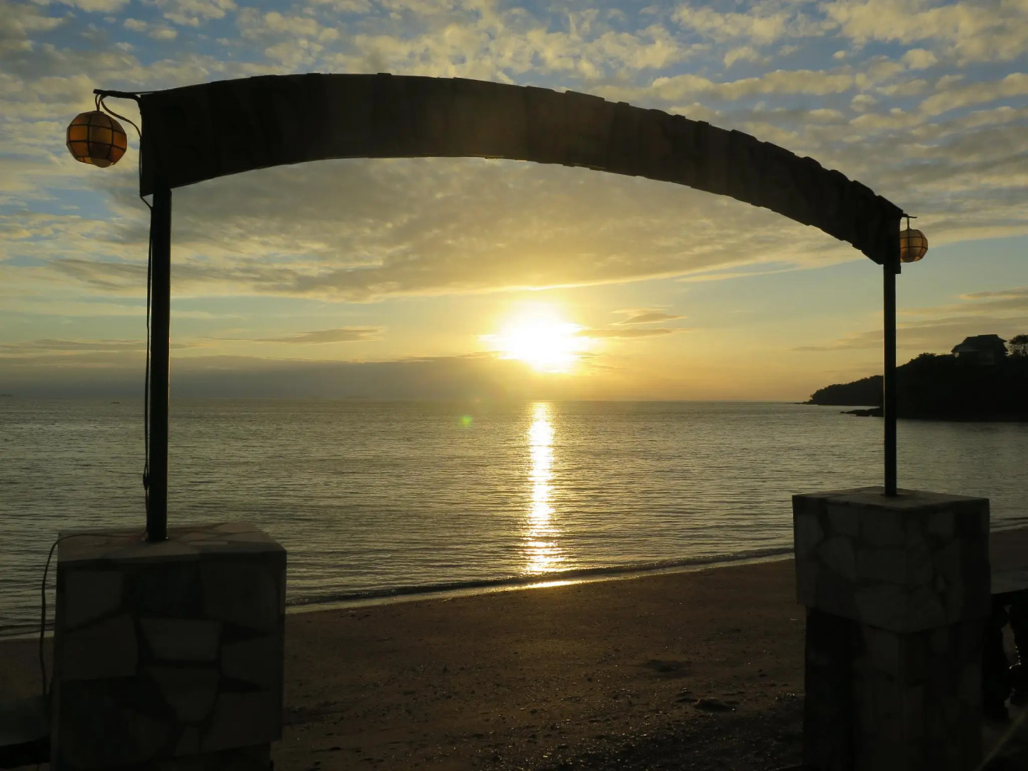 BADLADZ Beach and Dive Resort