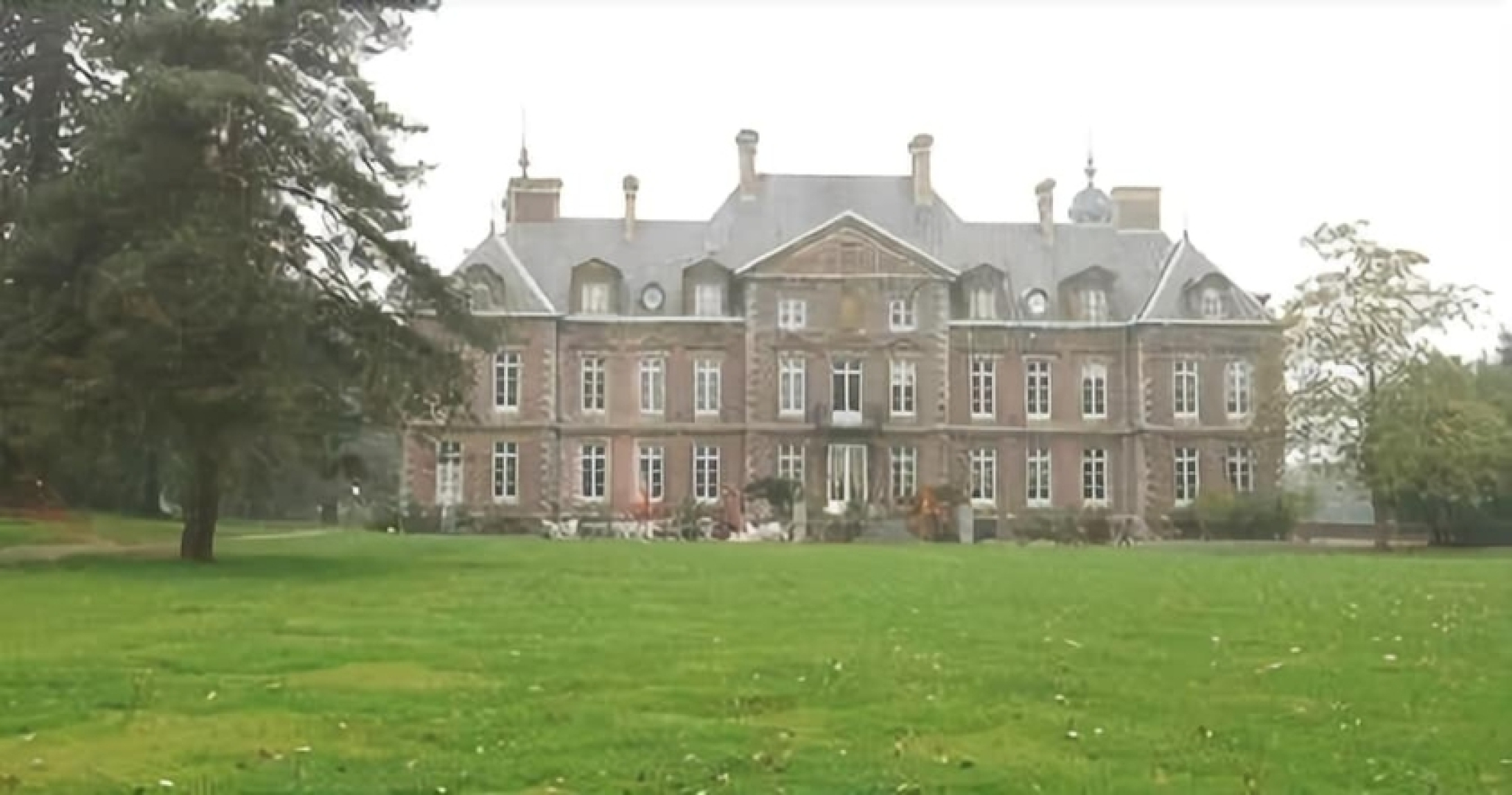 Domaine du Château de la Neuville