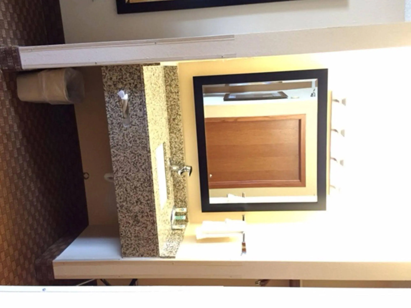 Super 8 by Wyndham Sturtevant/Racine