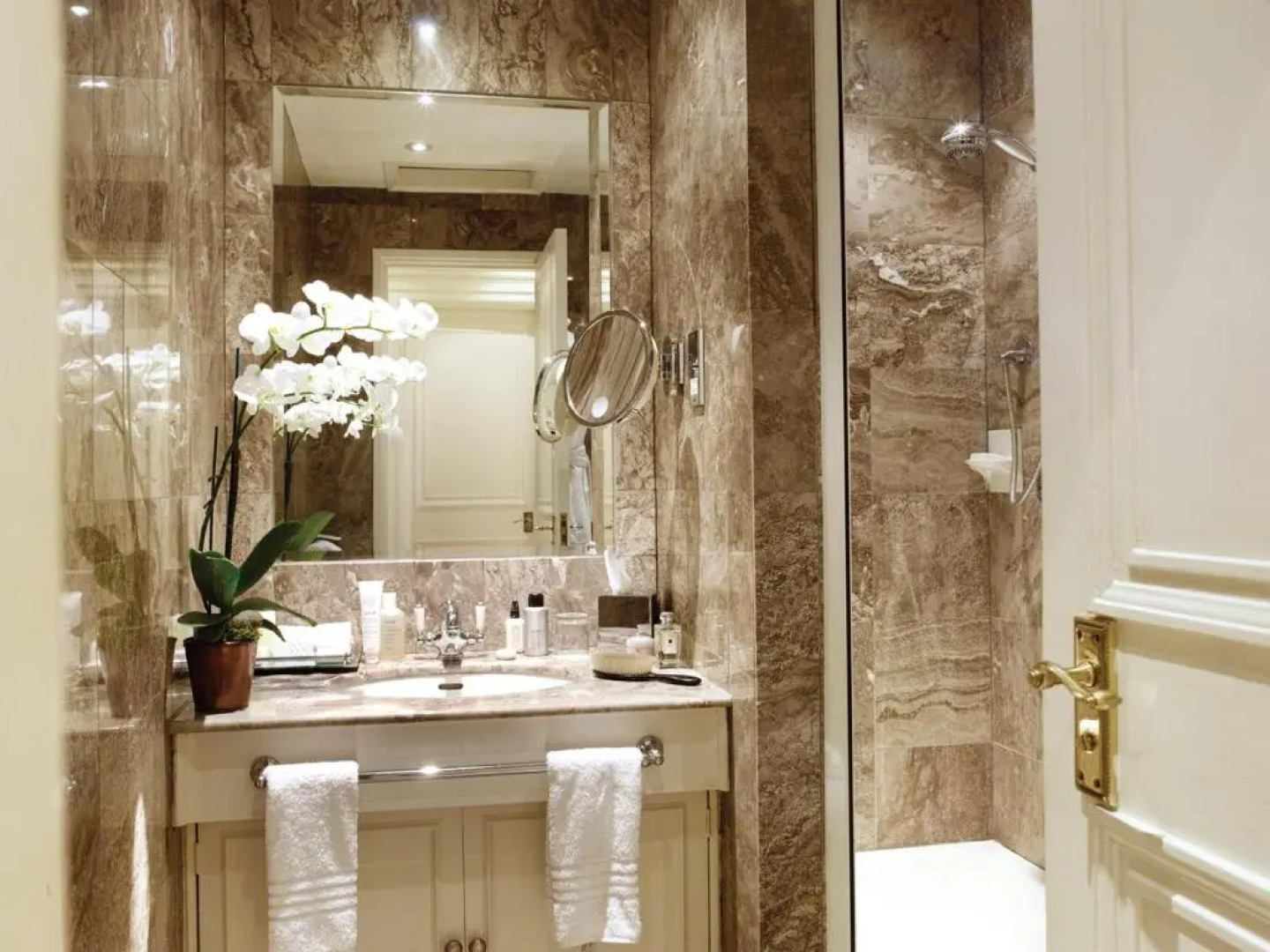 A UK Family Staycation December 20-29