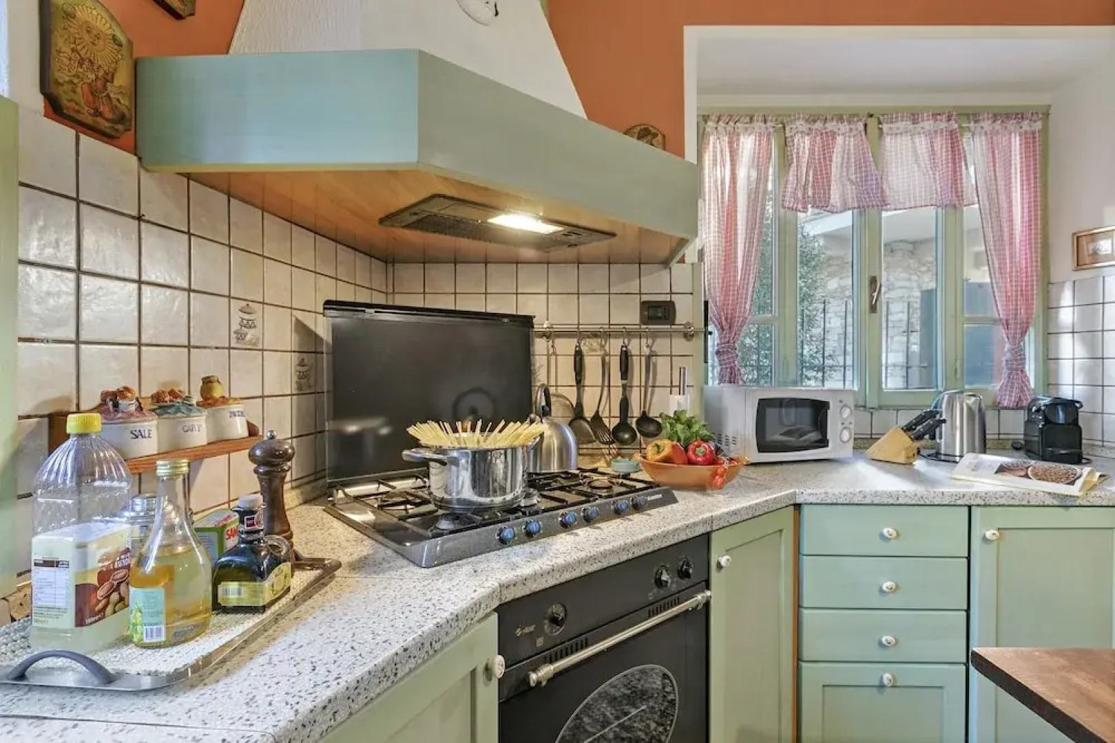 La Lanterna Swimming Pool Retreat