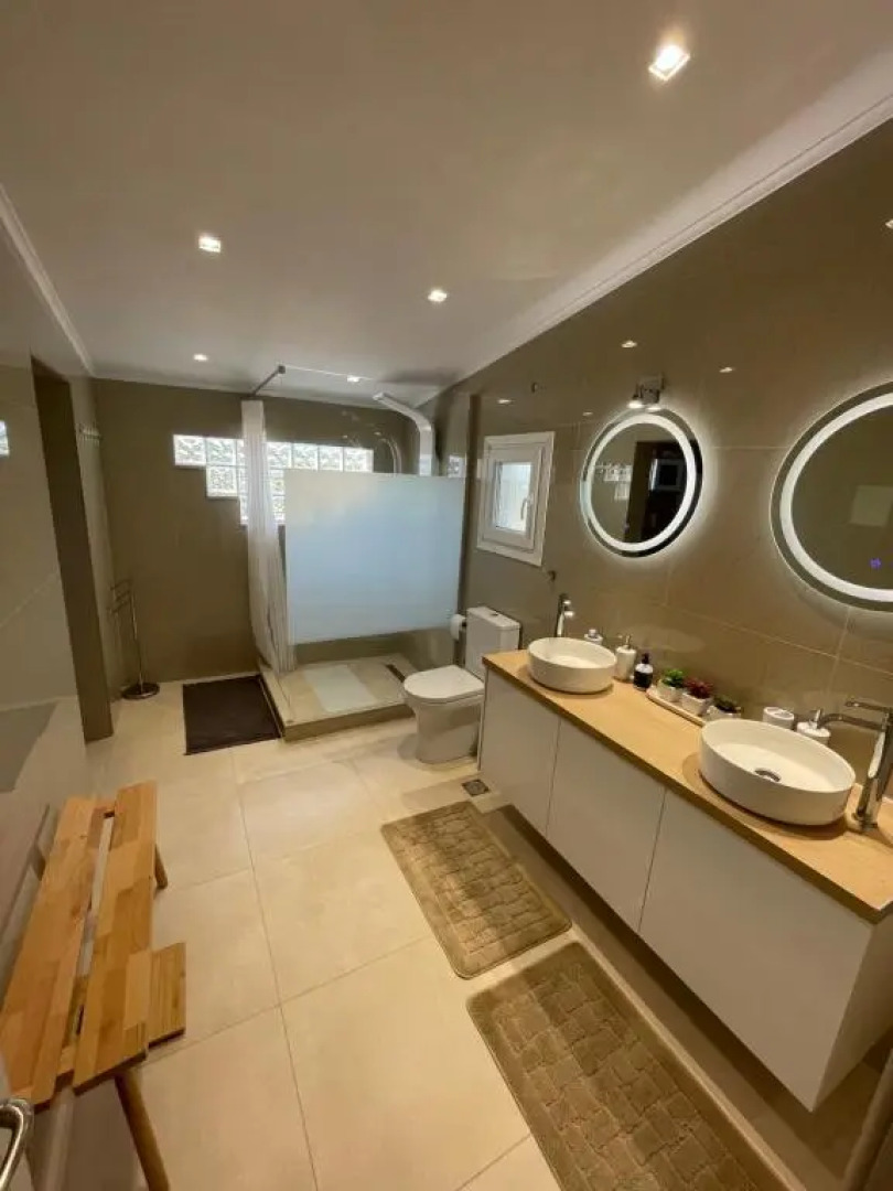 Seaside Retreat House