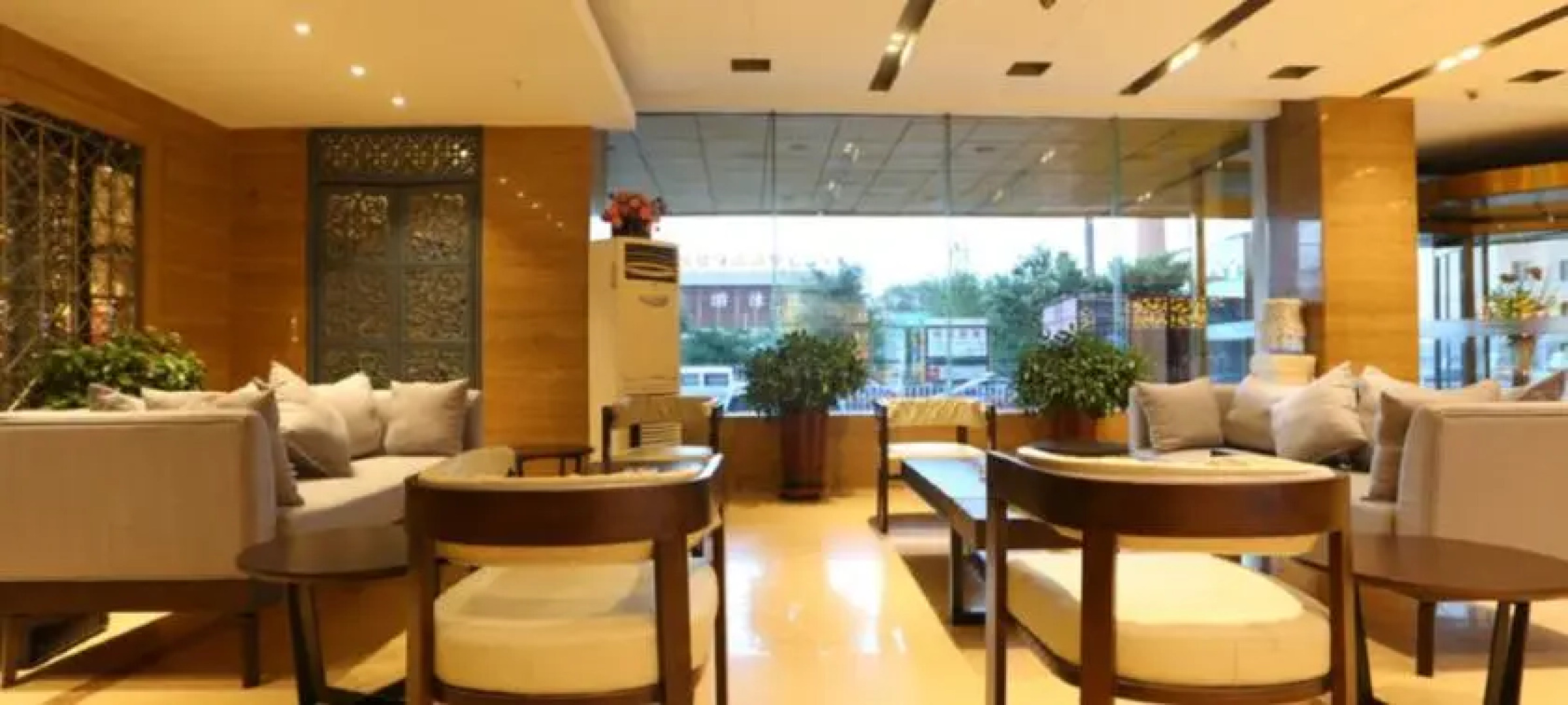 Jinyi Chain Hotel Hohhot Zhandong Road Moore City