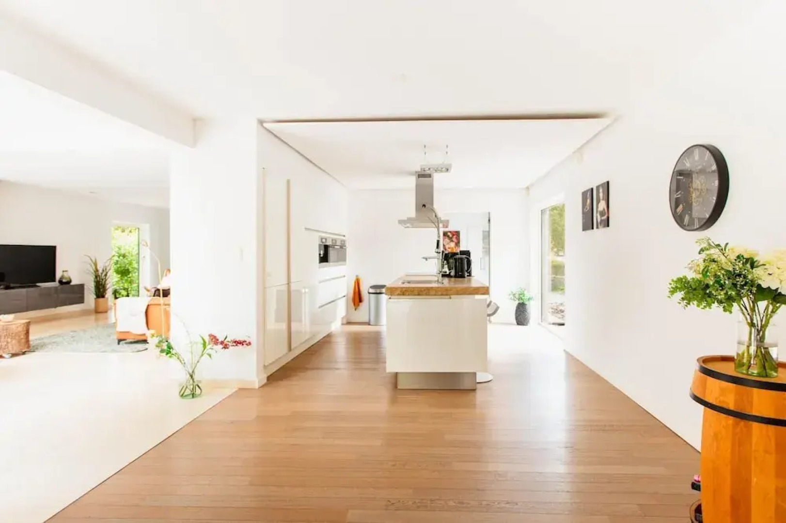 Lanaken Retreat Pool Jacuzzi and Sauna