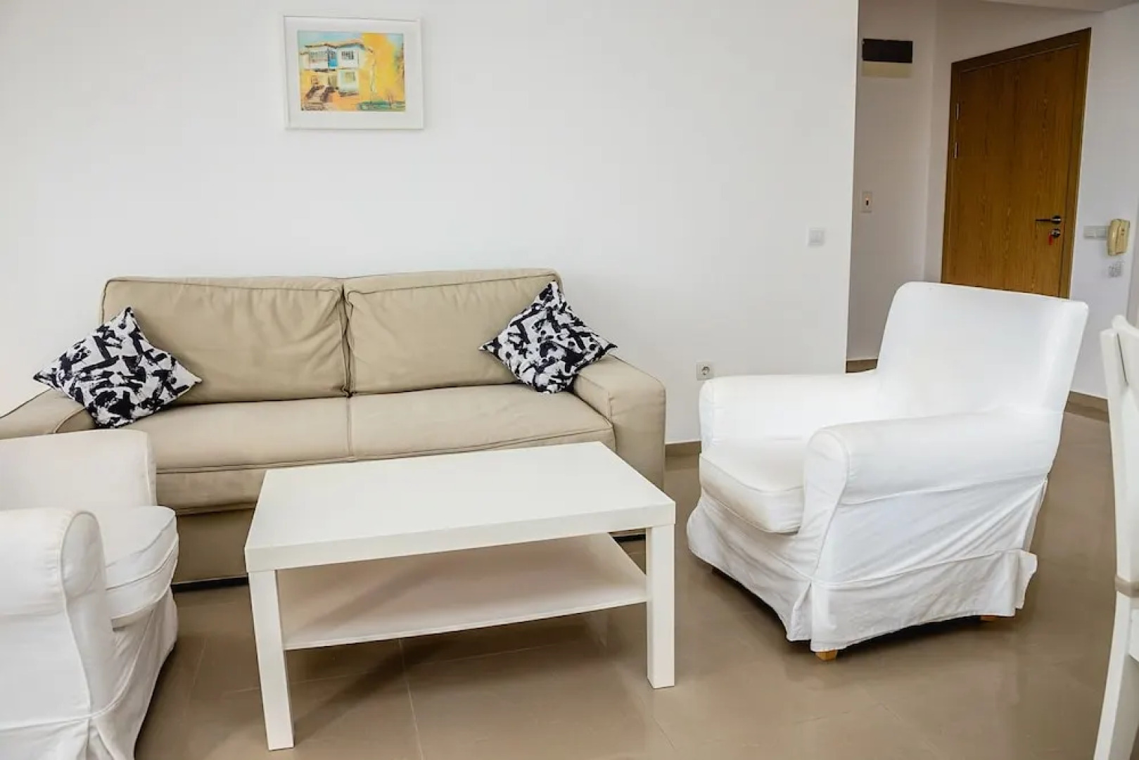 FM Deluxe 2-BDR Apartment in Sun Resort with Sea View