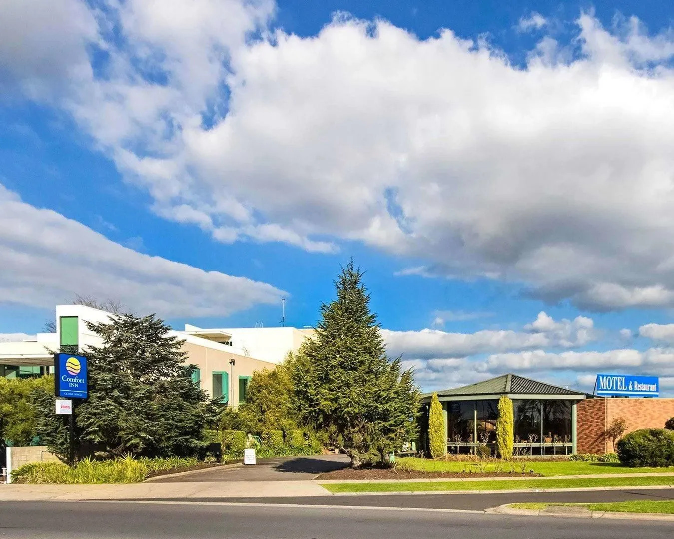 Comfort Inn Cedar Lodge