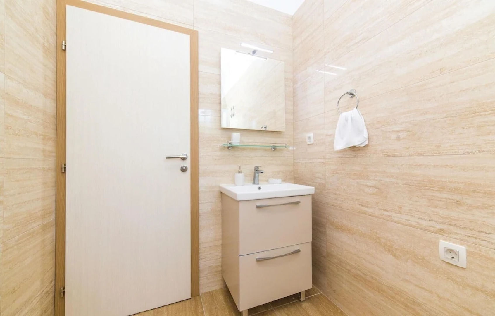 Awesome Home in Kastel Stafilic With Sauna, Wifi and 5 Bedrooms