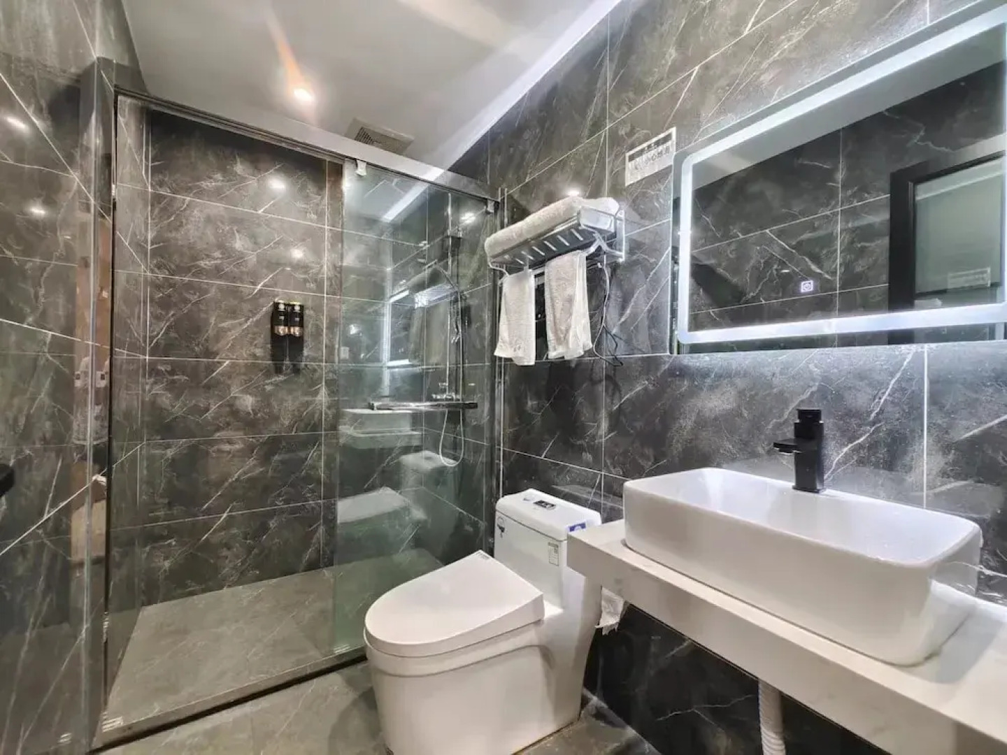 Отель Xian Feng Hotel - Tianfu International Airport Branch