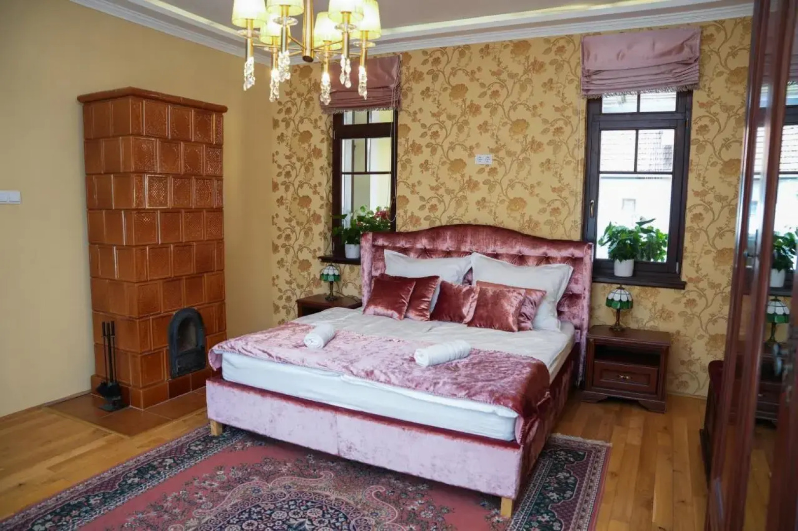 Varkert Deluxe Apartmanhaz