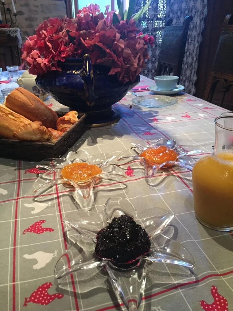 Aux Caprices des Dieux