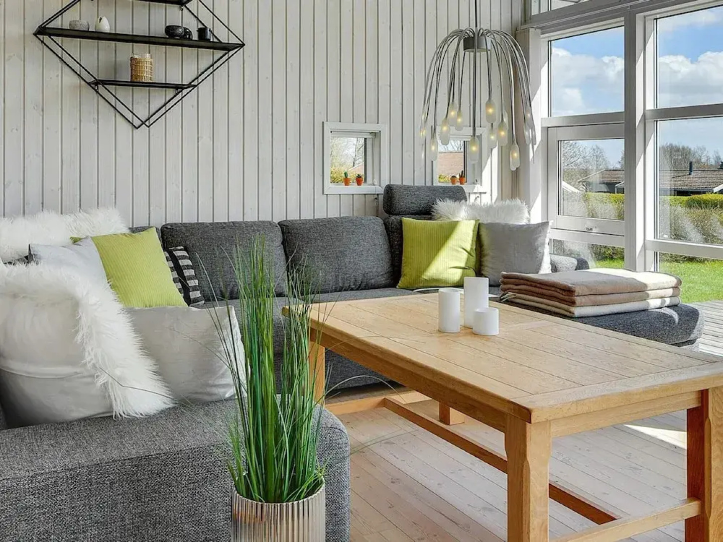 Spacious Retreat With Fjord View - By Traum Ferienwohnungen