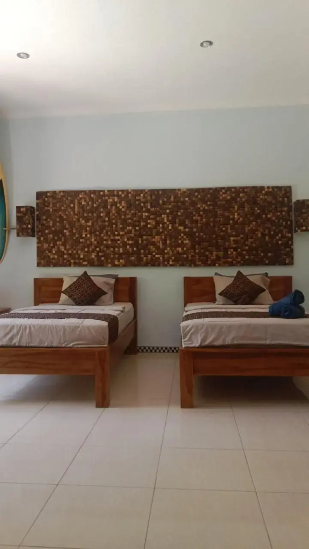 Surf Retreat Villa Sari