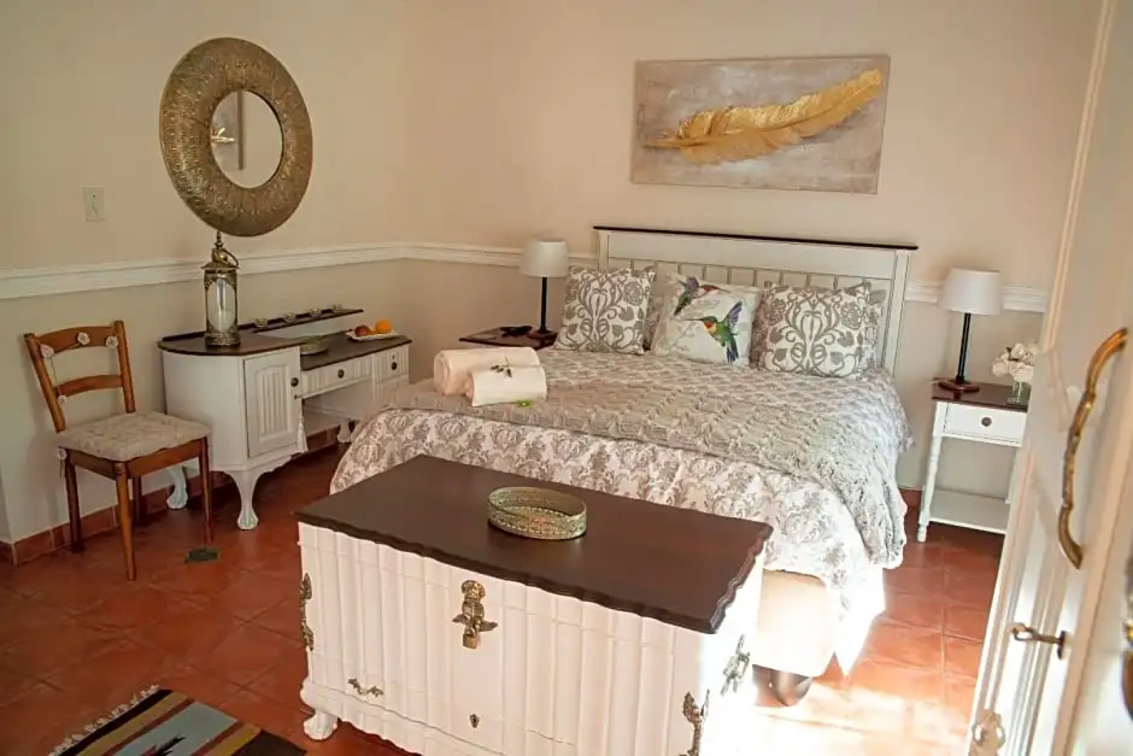 Roses And Pebbles B & B Guest House