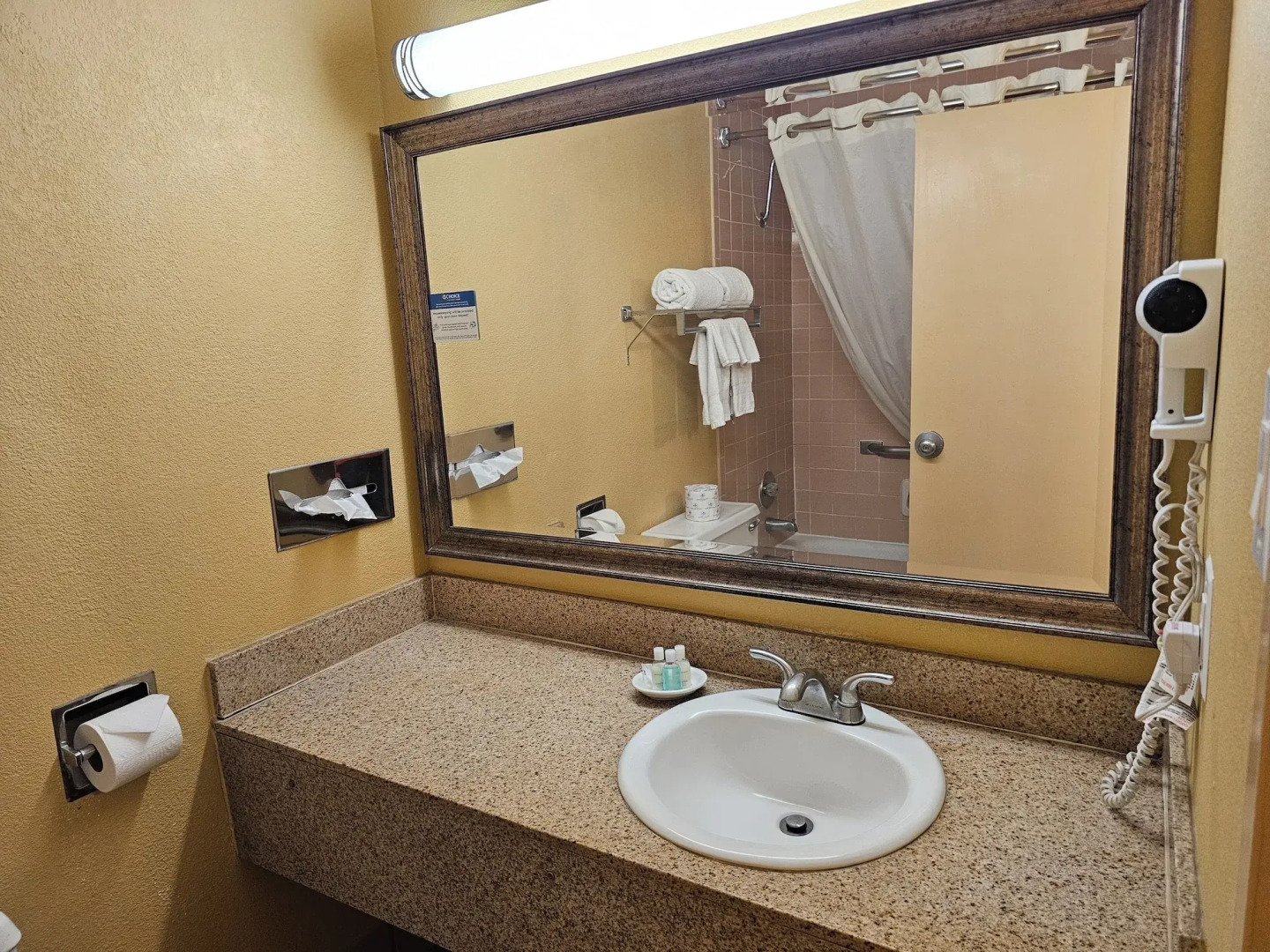 Clarion Inn & Suites Roswell