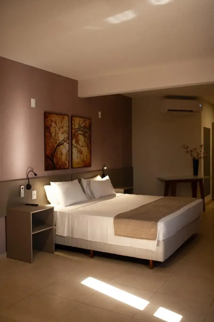 Bristol Infinity Hotel