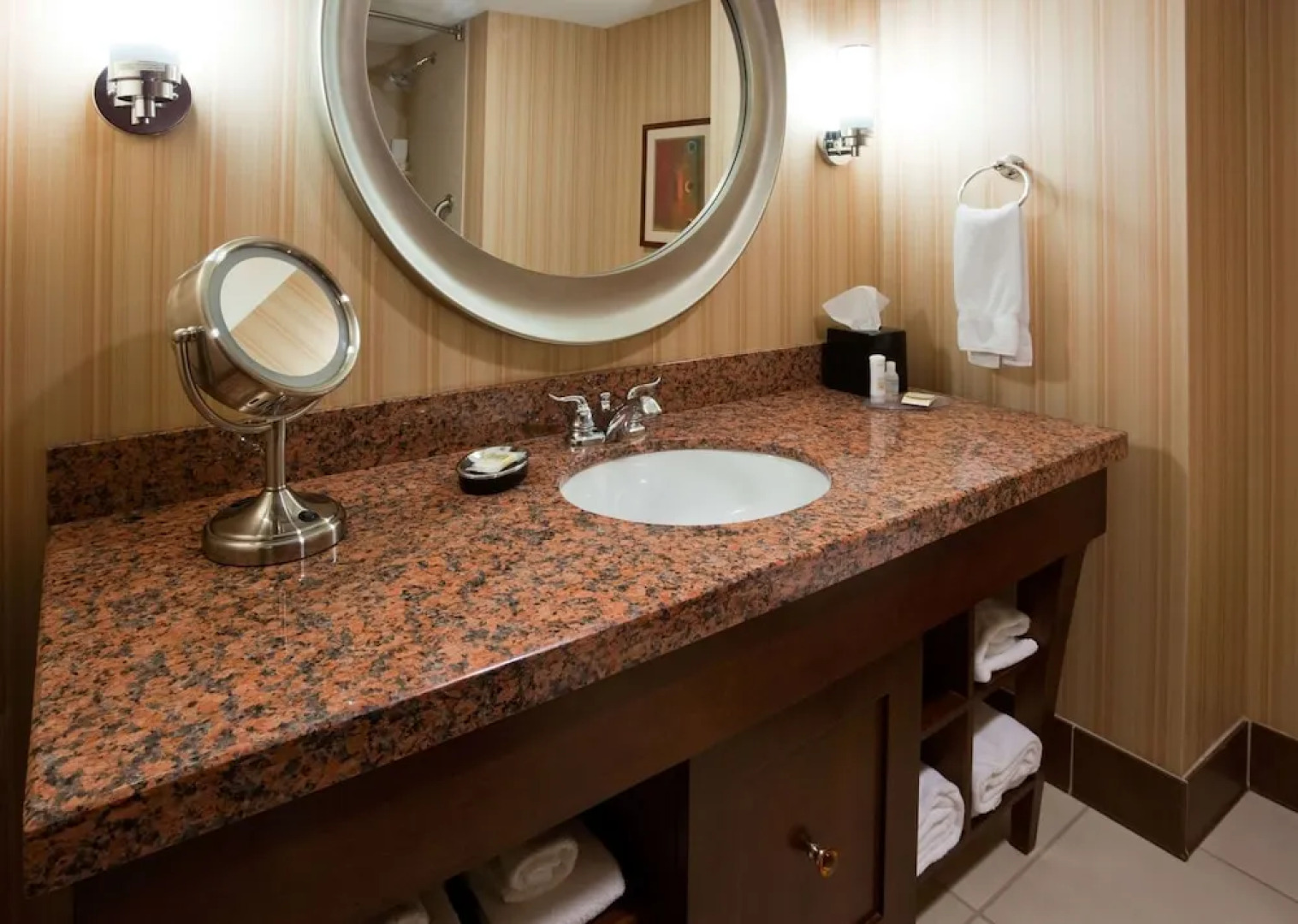 Crowne Plaza Milwaukee West