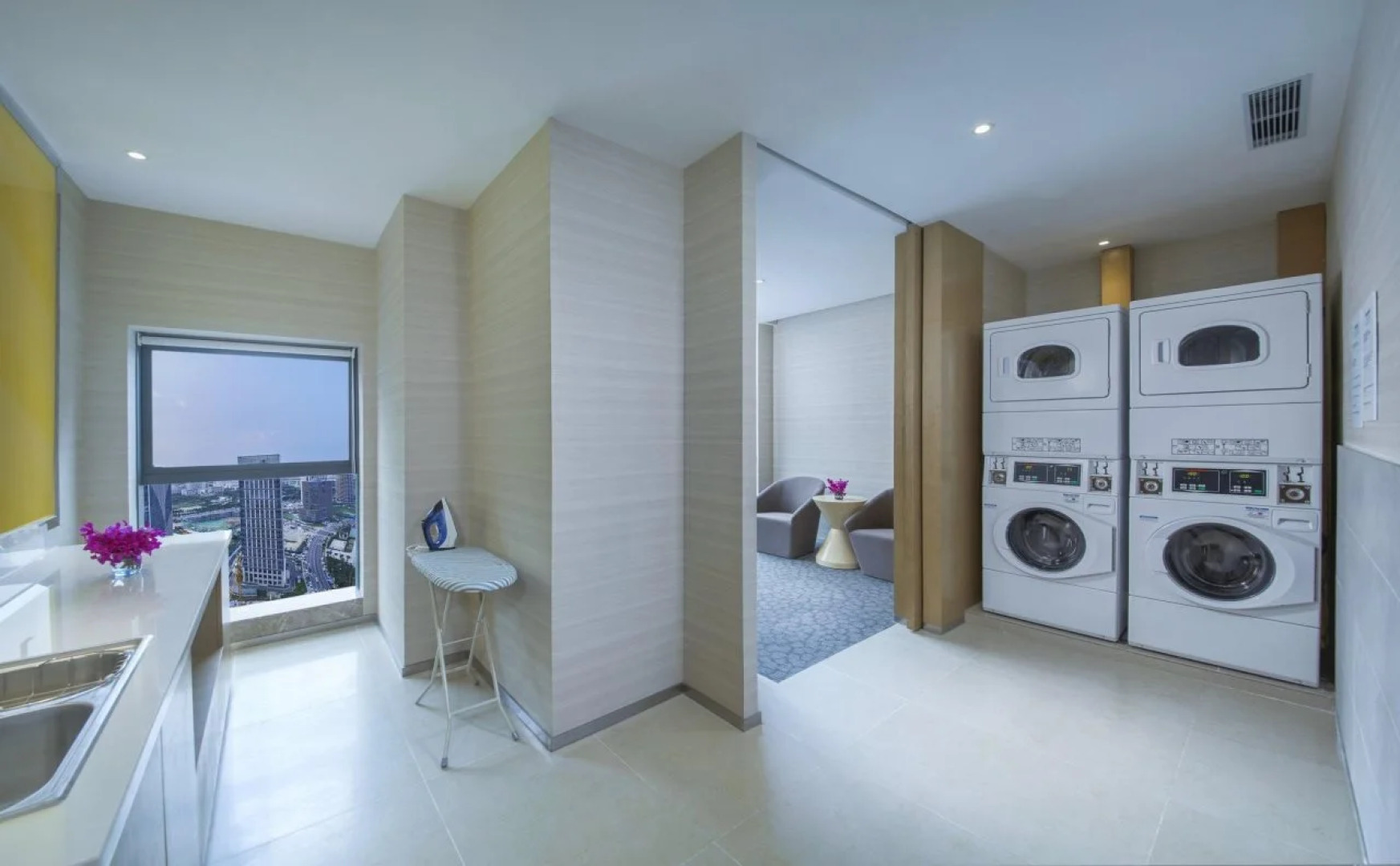 Holiday Inn Express Zhengzhou Longzi Lake by IHG