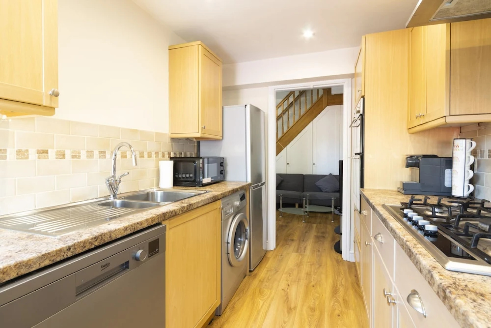 Detached 4beds - Windsor, Heathrow & London Access