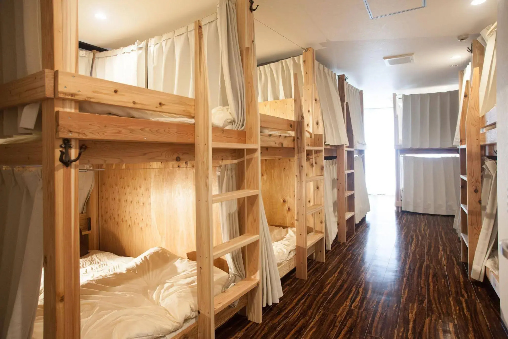 Ark Hostel & Cafe Dining