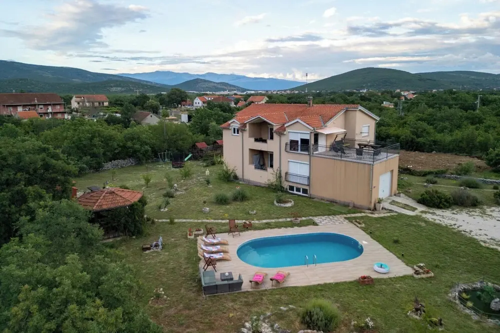 Villa Bravic 4*, Nature Home With Pool Near Split