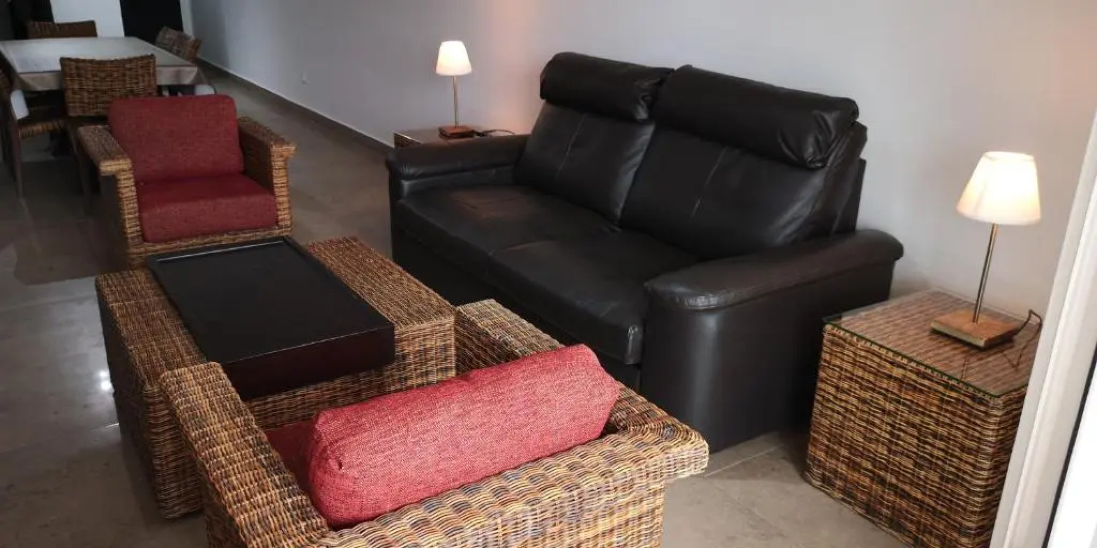 Perle Orientale Saidia Appart Rénové vue sur jardin et sur mer