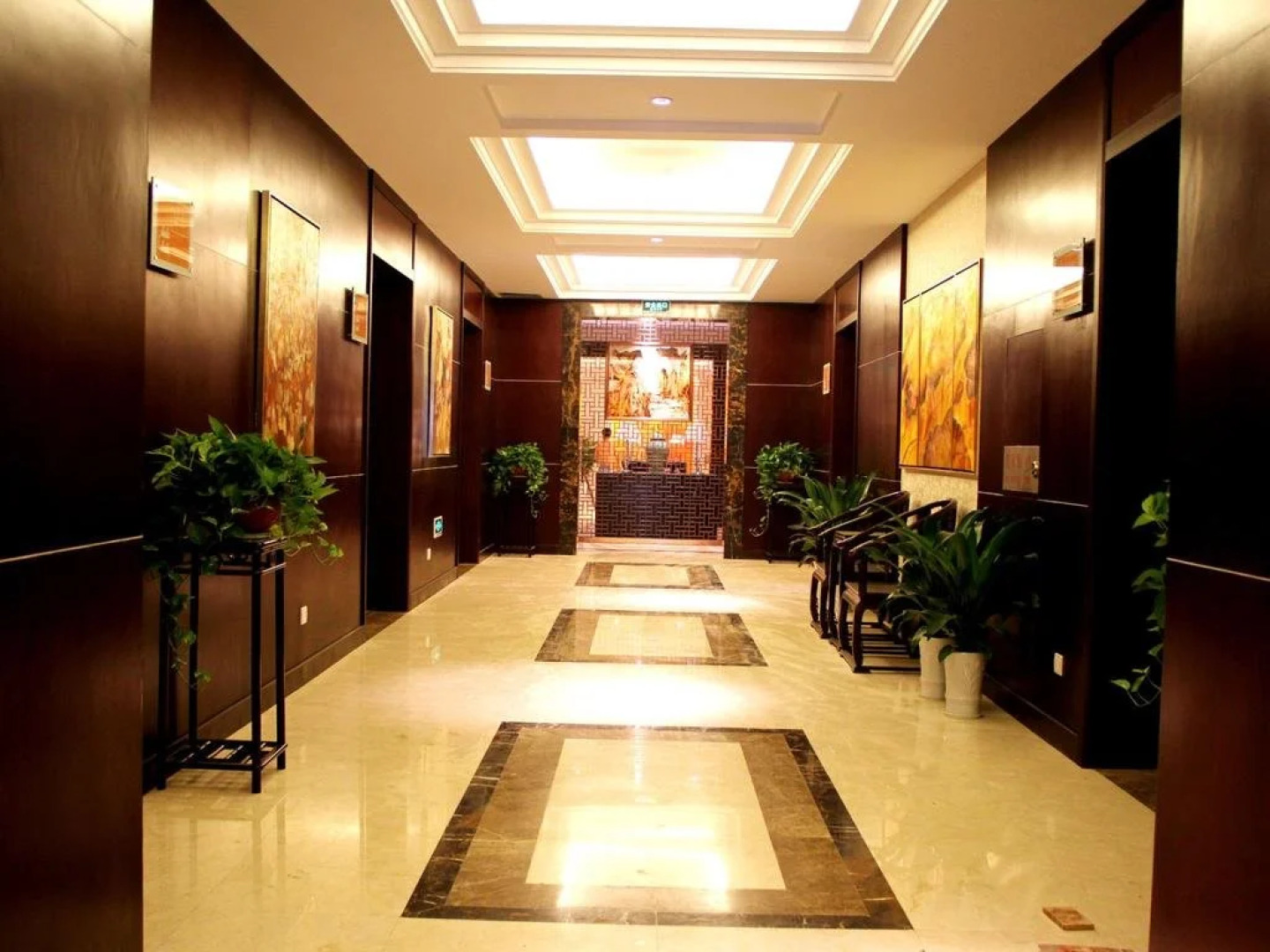 Yonghegong Hotel