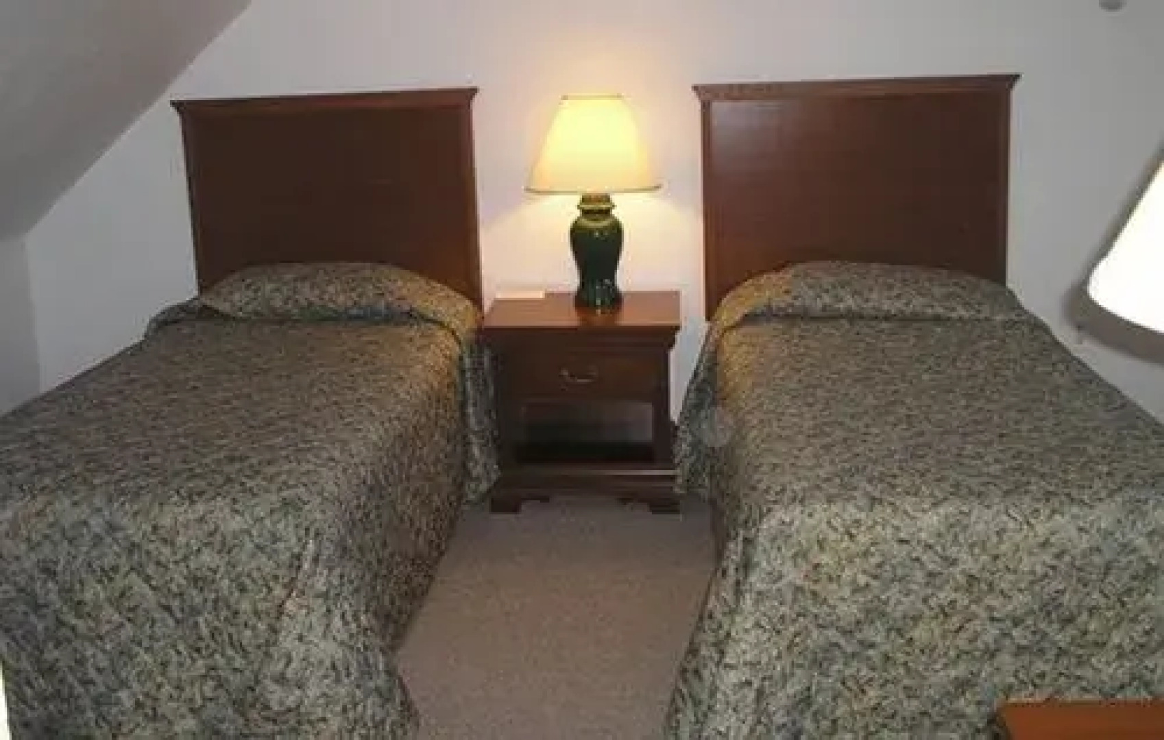 Perry's Motel & Cottages