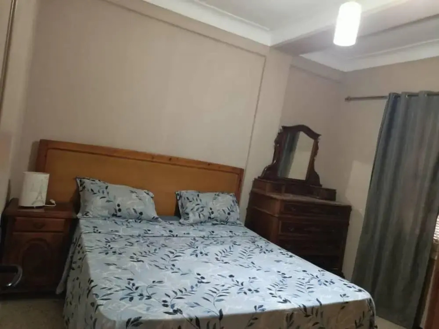 F2 bien équipé en centre-ville de Béjaïa