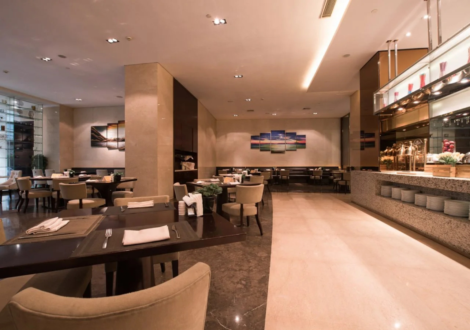 Royal International Hotel