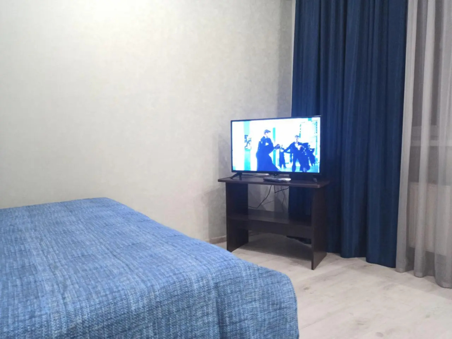 Апартаменты на проспекте Российской Армии 2/2