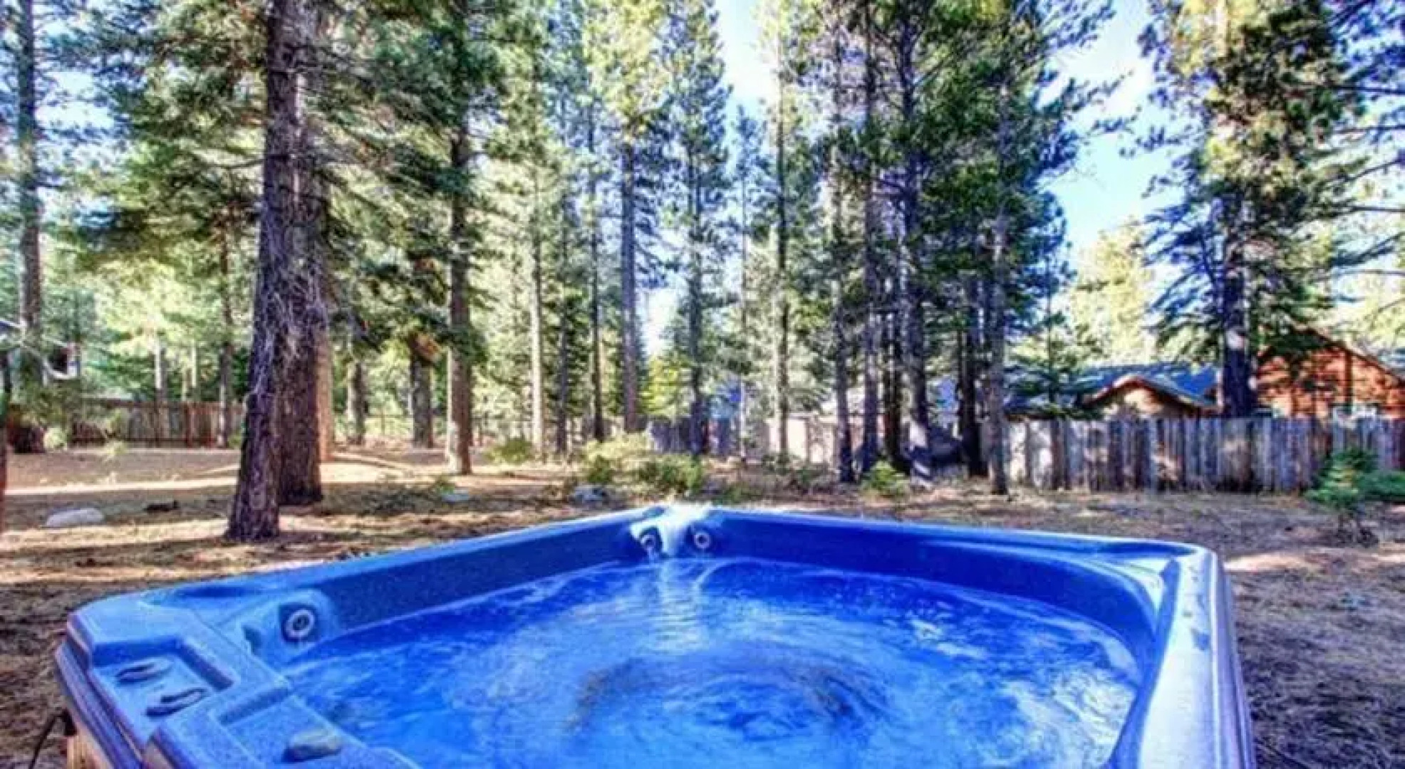 RedAwning Seneca Forest Chalet