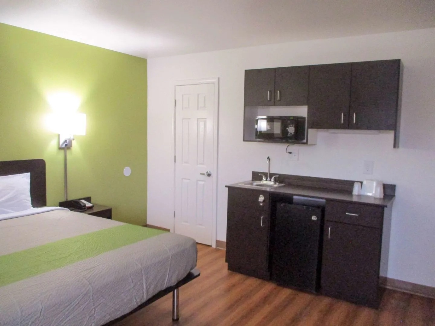 Motel 6 North Olmsted, OH - Cleveland