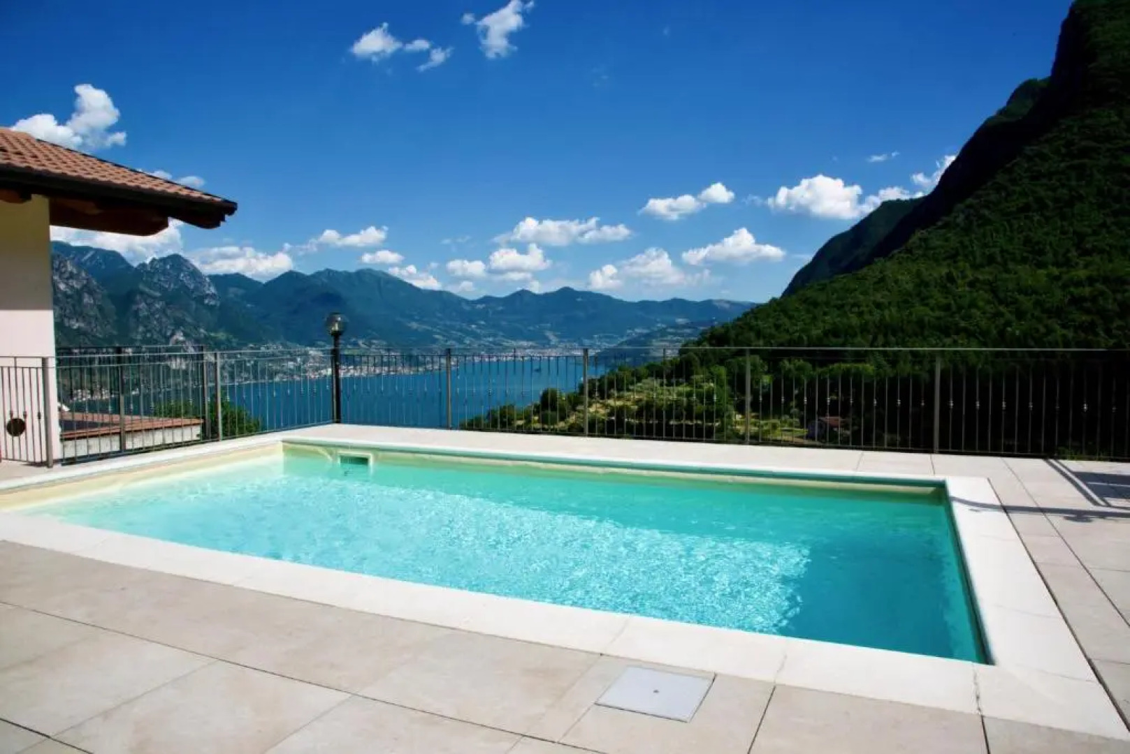 Italian Vacation Homes - Fonteno Panoramic Apartment