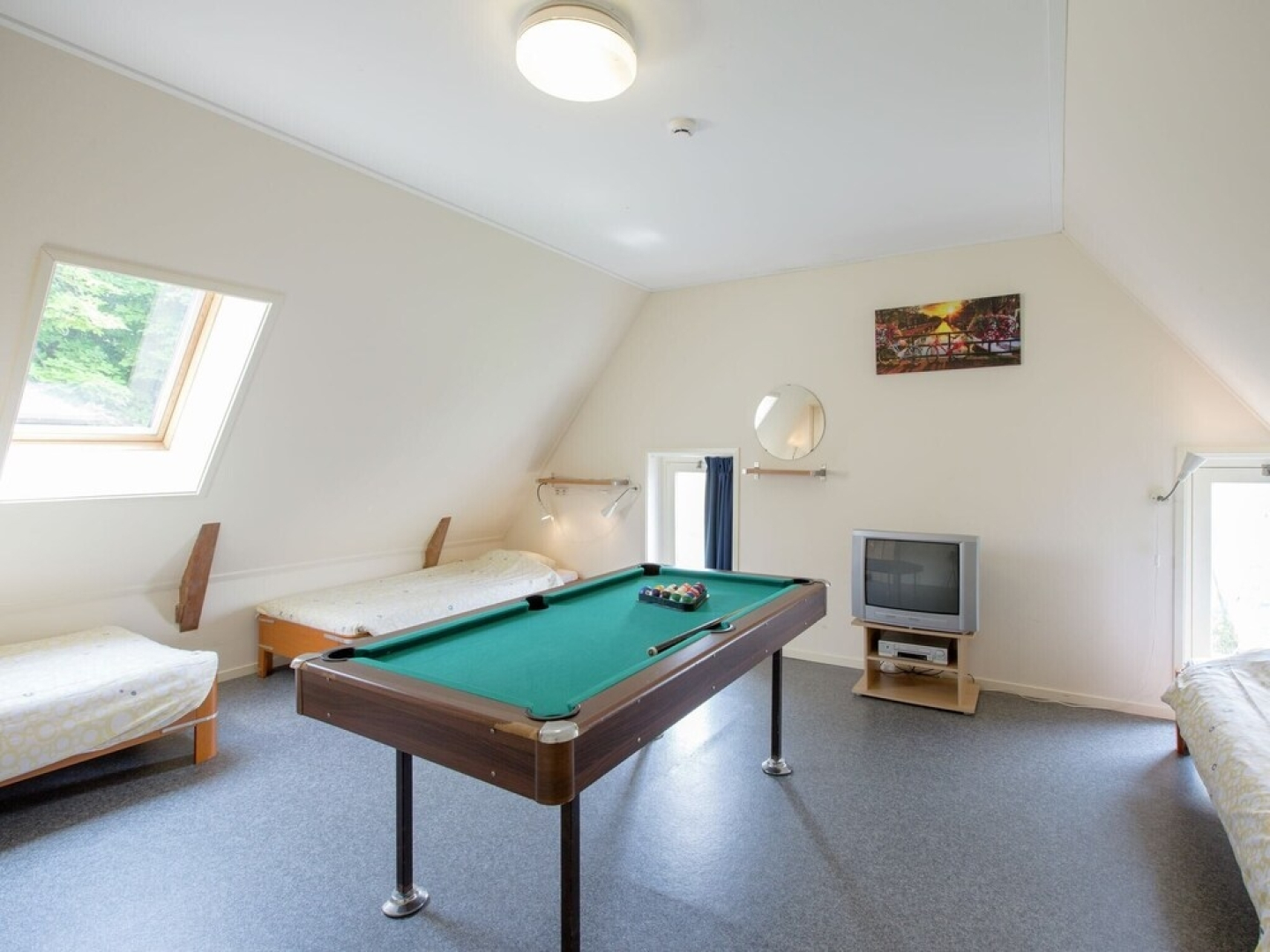 Lush Farmhouse in St. Annaparochie With Infrared Sauna