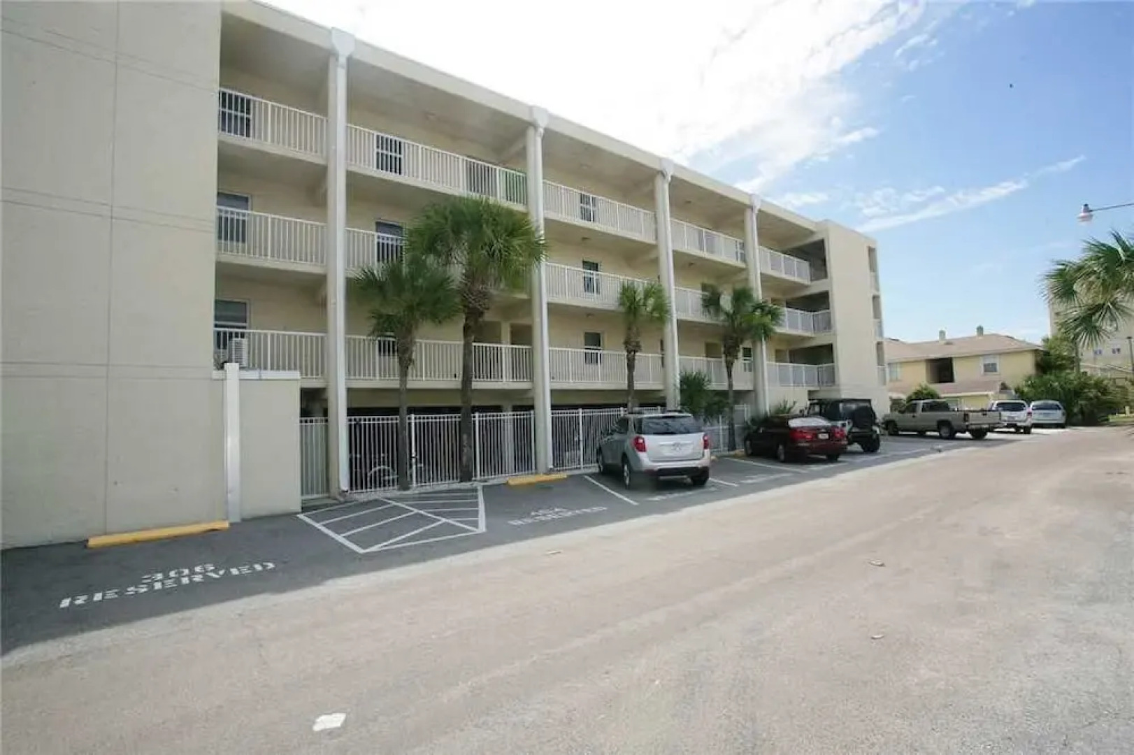 Jacksonville Beachdrifter 406 - Two Bedroom Condo