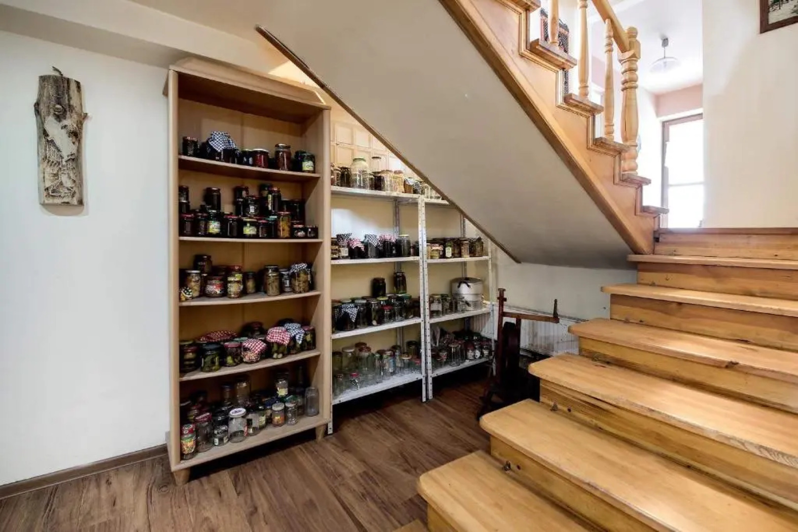 Willa Karolinka Stróża